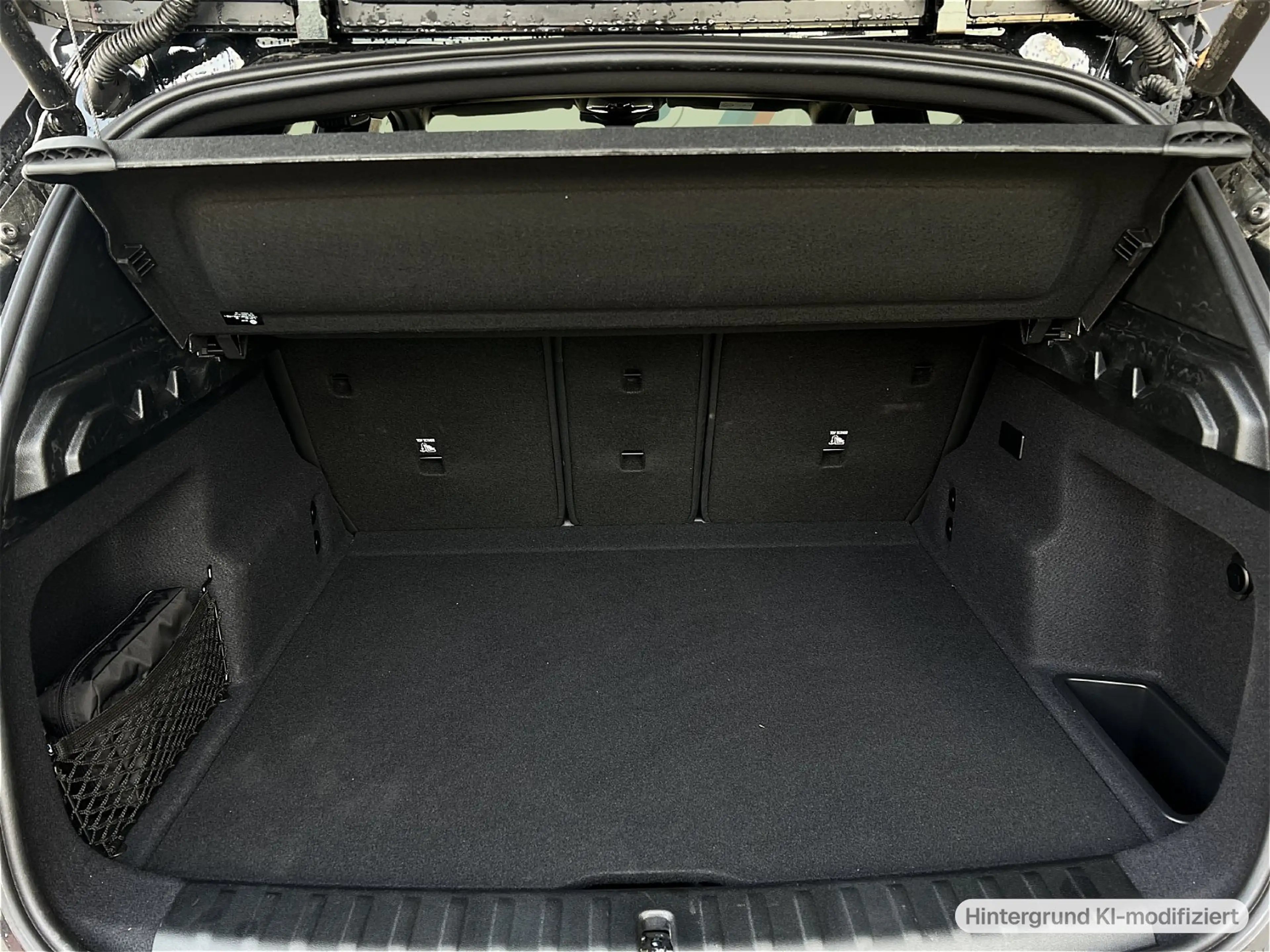 BMW iX1 eDrive20 — photo 12