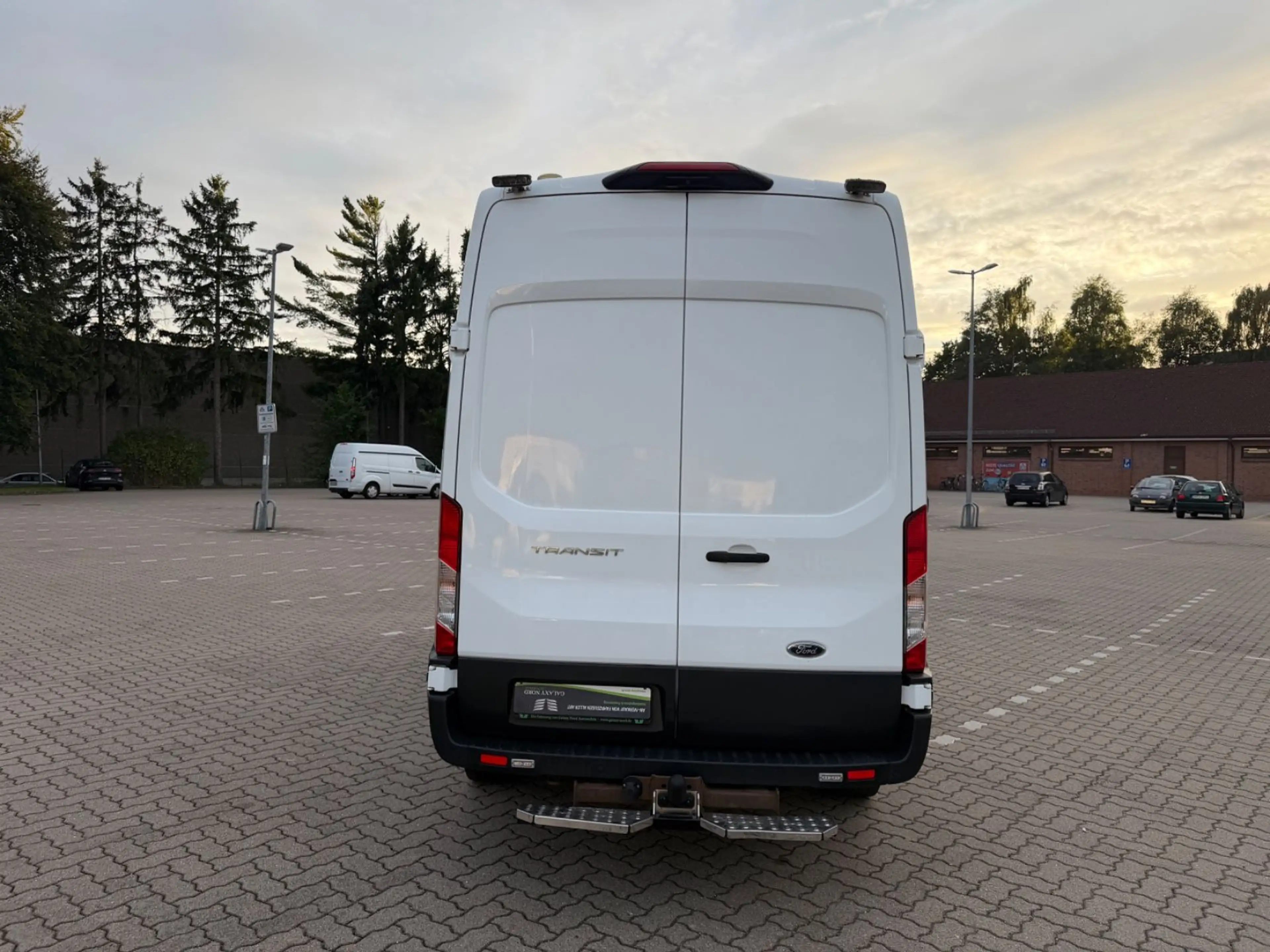 Ford Transit 2,0 TDCi 350 L3H3 4x4 Allrad 170PS Regal — photo 6
