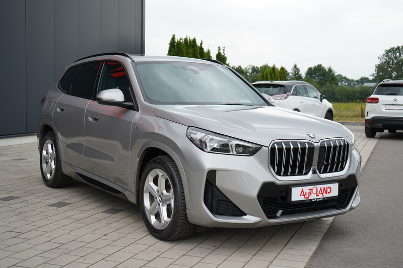 BMW X1 23d xDrive M Sport mHev Aut. LED ACC Navi 360° — photo 8