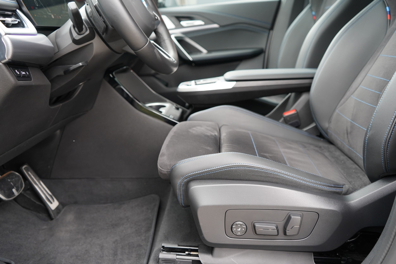 BMW X1 23d xDrive M Sport mHev Aut. LED ACC Navi 360° — photo 11