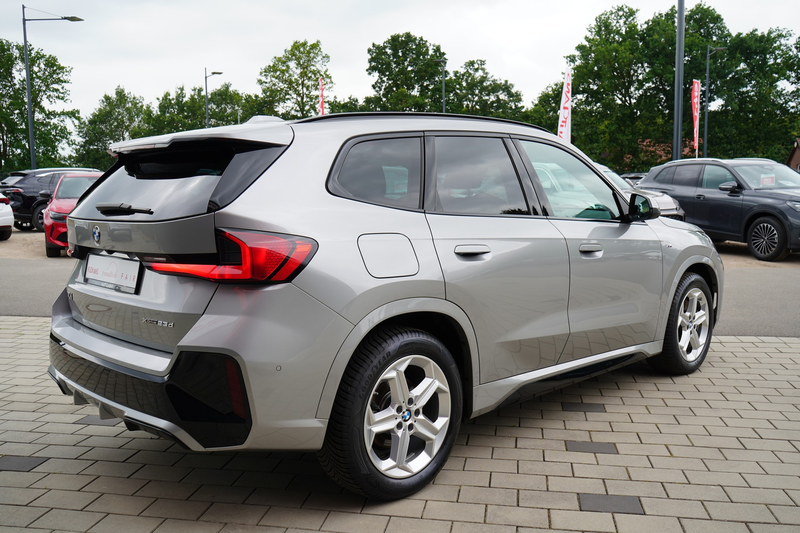 BMW X1 23d xDrive M Sport mHev Aut. LED ACC Navi 360° — photo 6