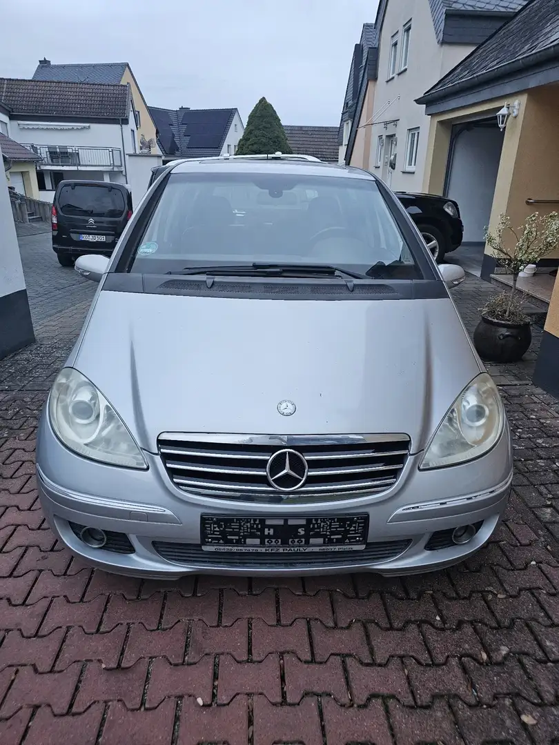 Mercedes-Benz A 200 Elegance - 1