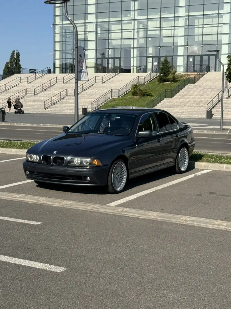BMW 530 530i - 1
