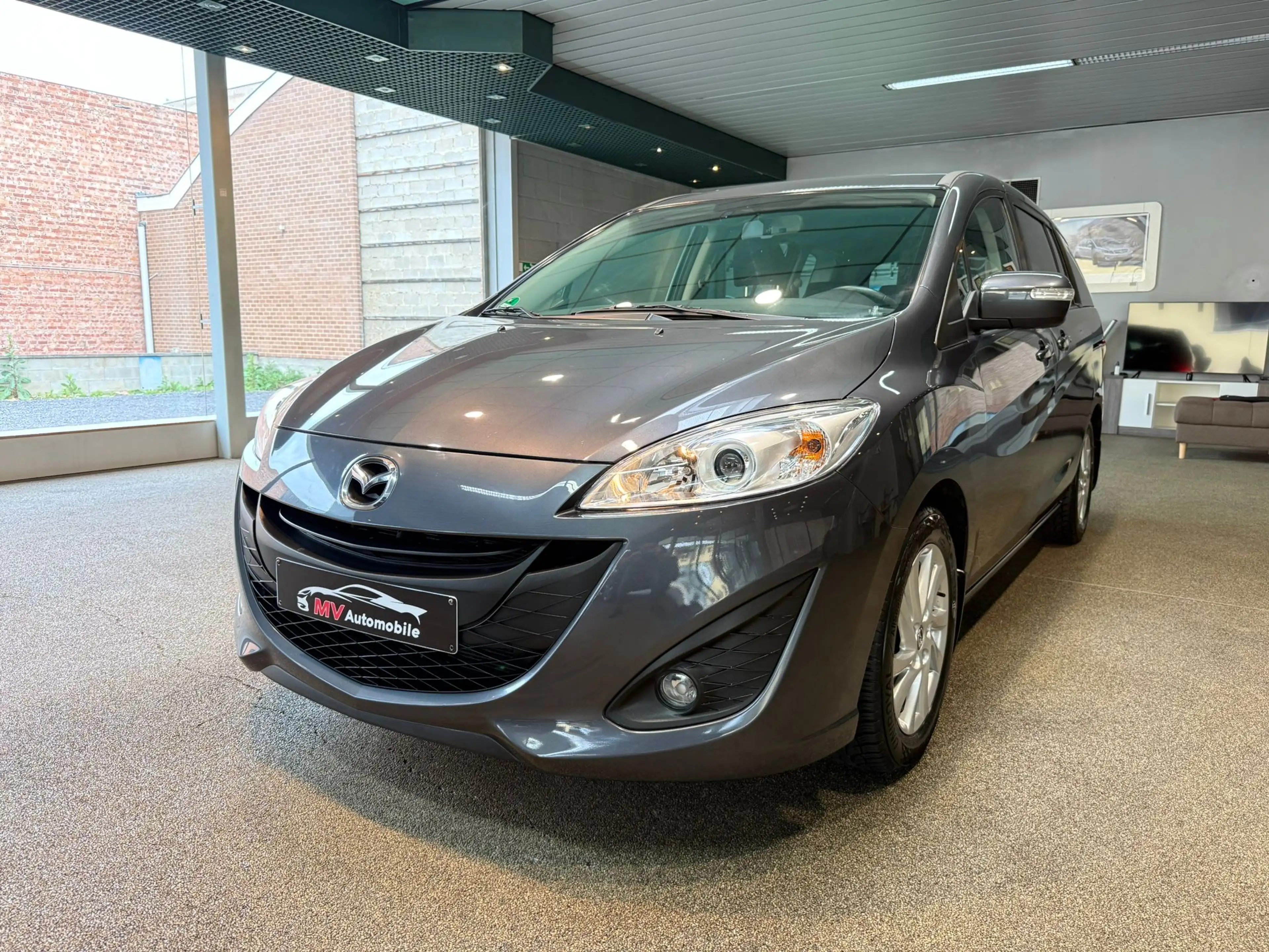 Mazda 5 1.8i Active * 7Places * Navi * Clim auto * Caméra