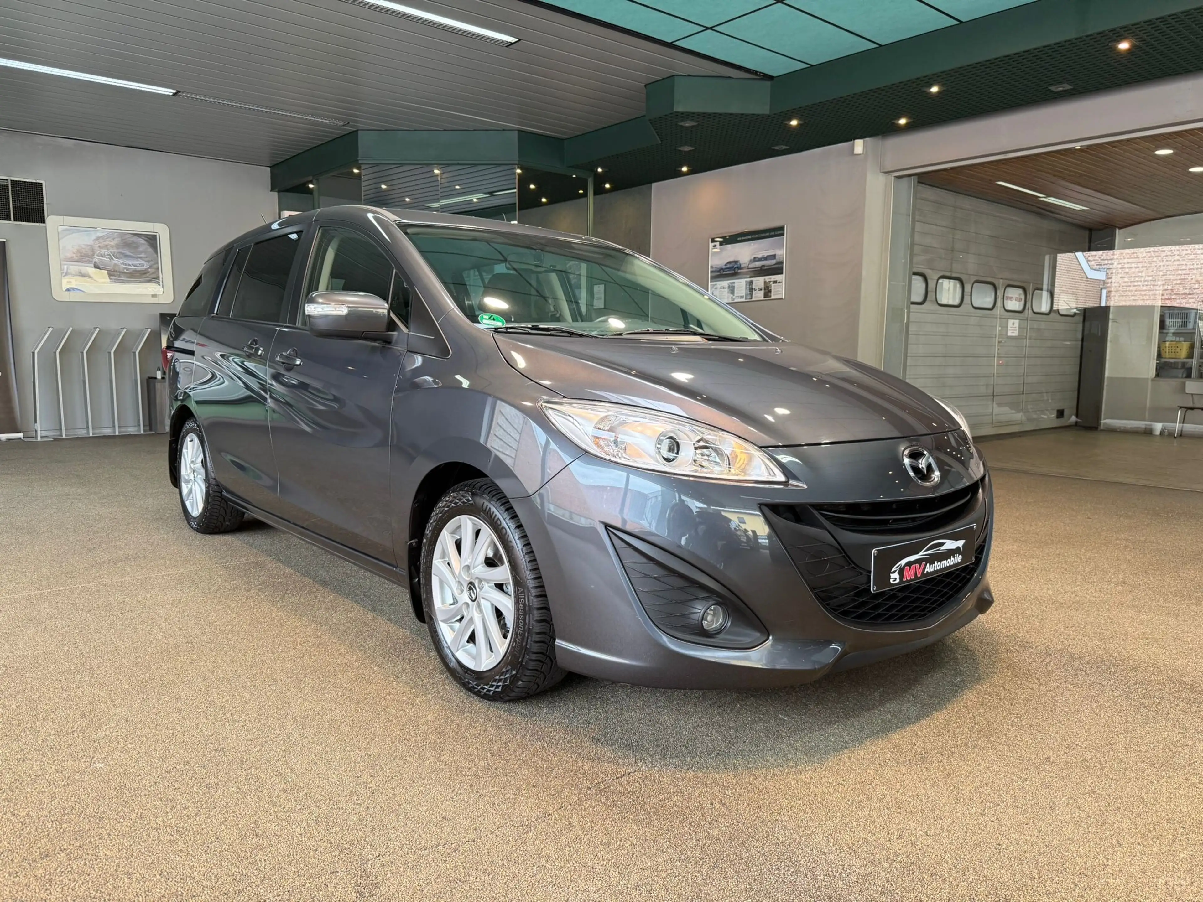 Mazda 5 1.8i Active * 7Places * Navi * Clim auto * Caméra
