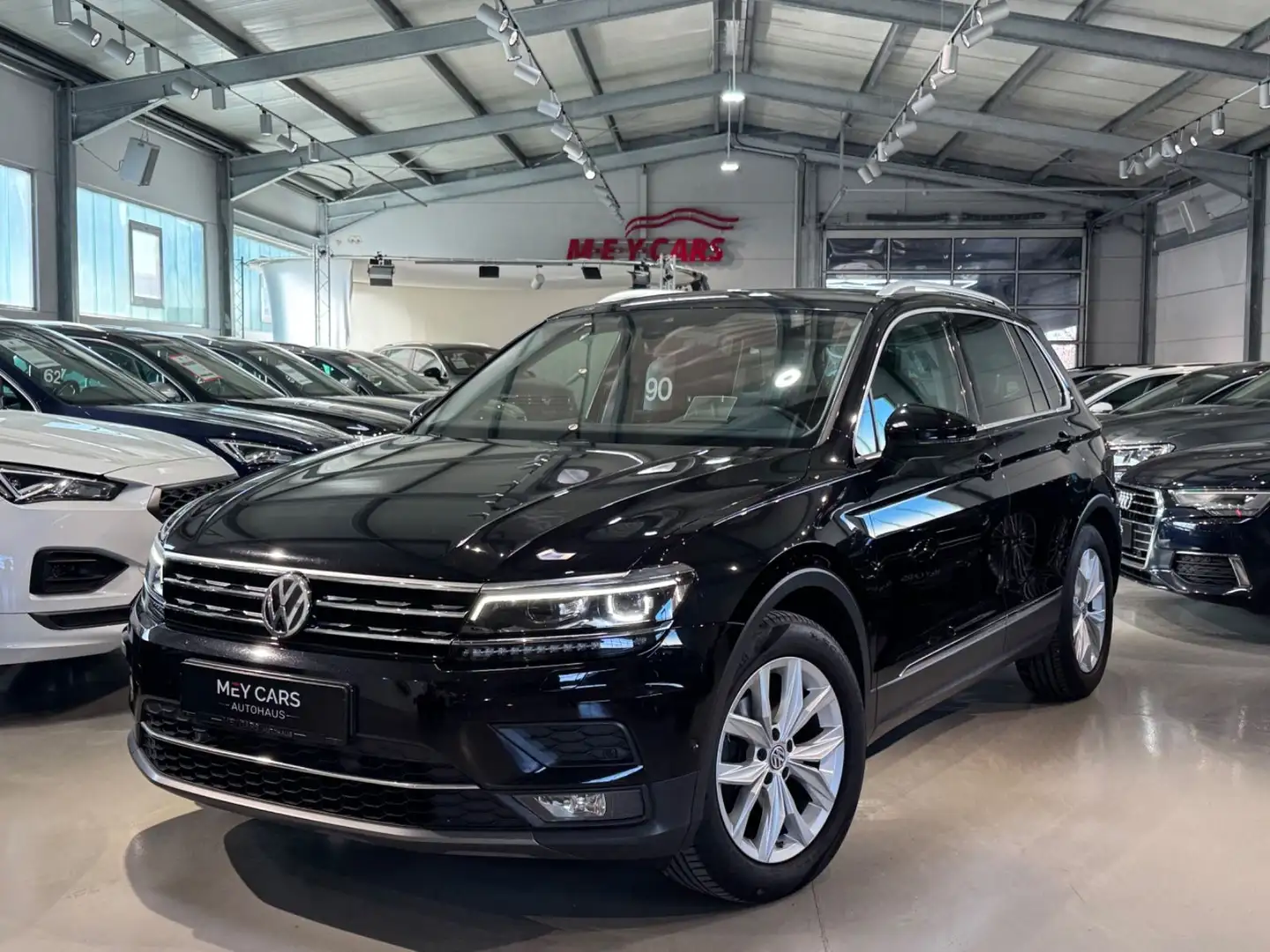 Volkswagen Tiguan Highline BMT/Start-Stopp *AHK*MwSt*HUD* Negro - 1