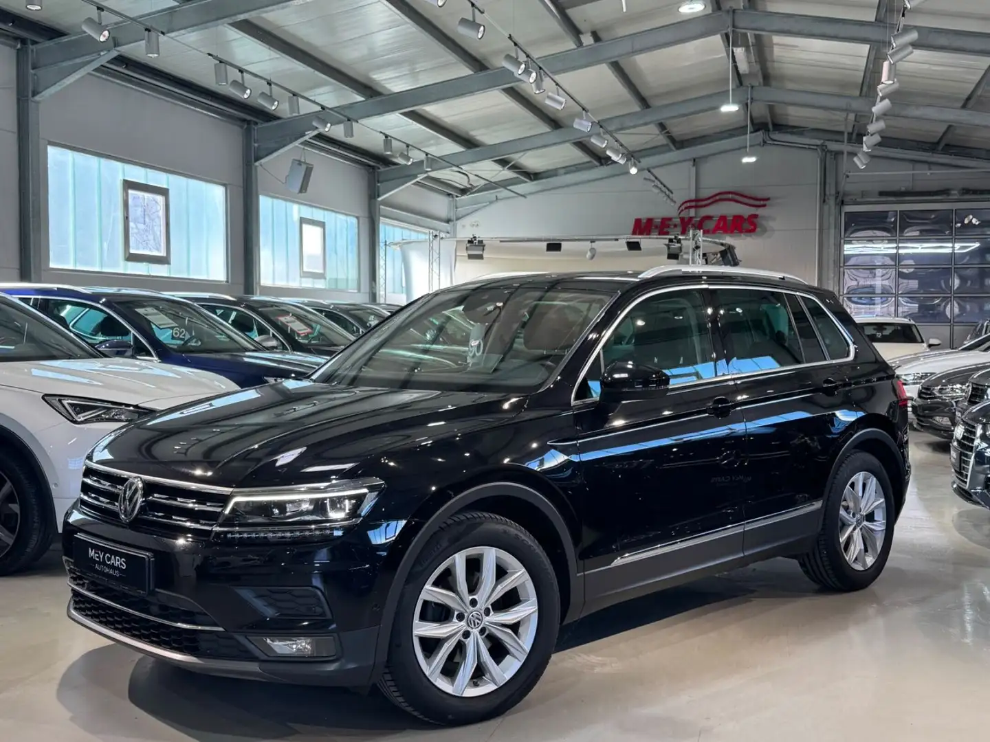 Volkswagen Tiguan Highline BMT/Start-Stopp *AHK*MwSt*HUD* Negro - 2
