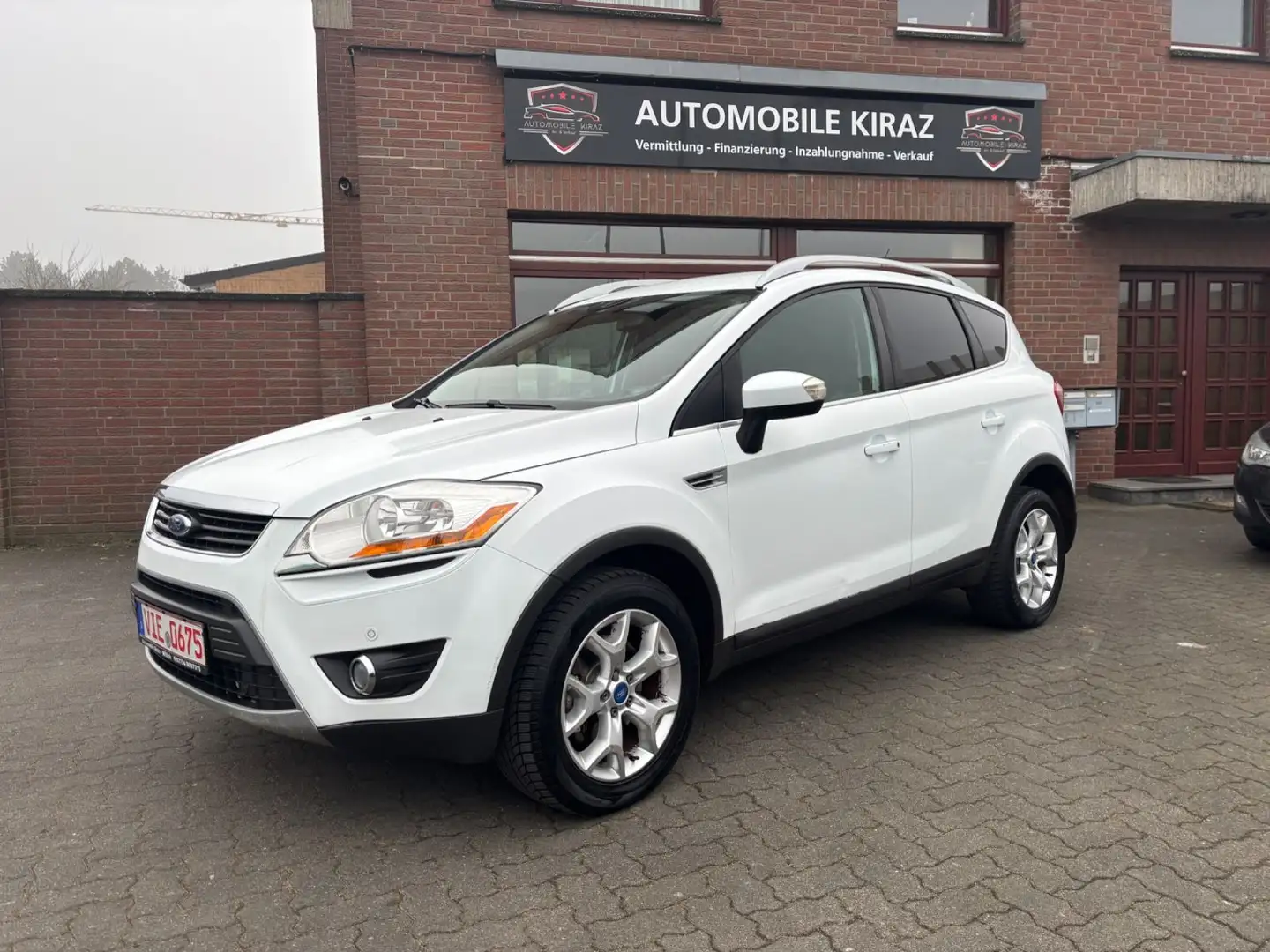 Ford Kuga TÜV NEU TEMP AHK PDC BLUETOOTH GARANTIE Blanc - 1