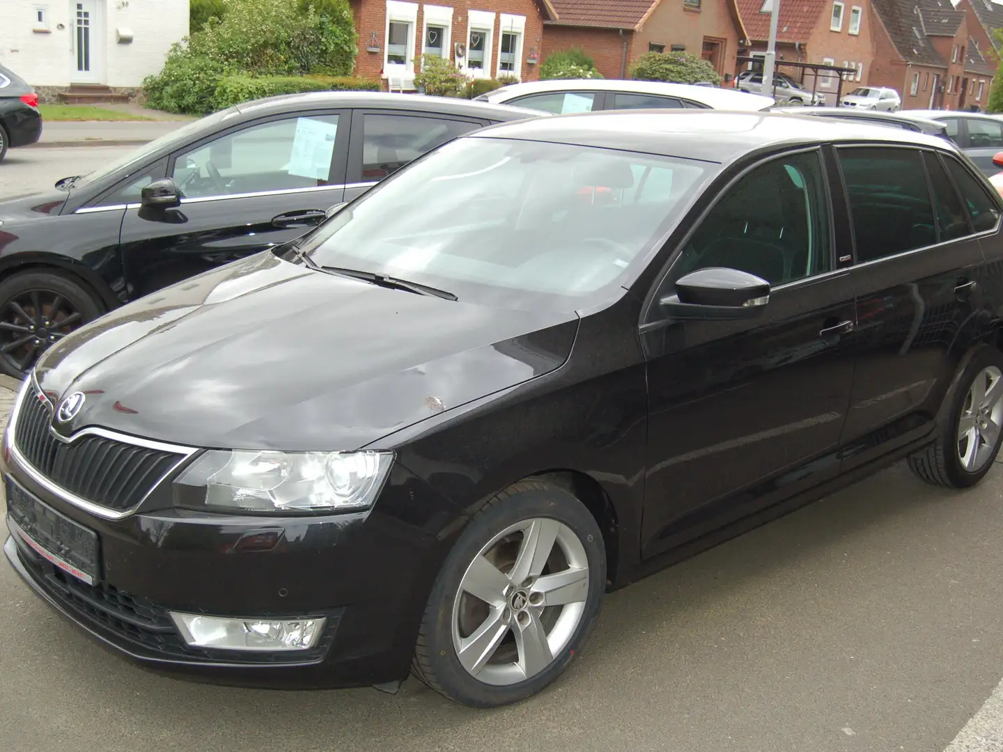 Skoda Rapid/Spaceback Joy Nero - 1