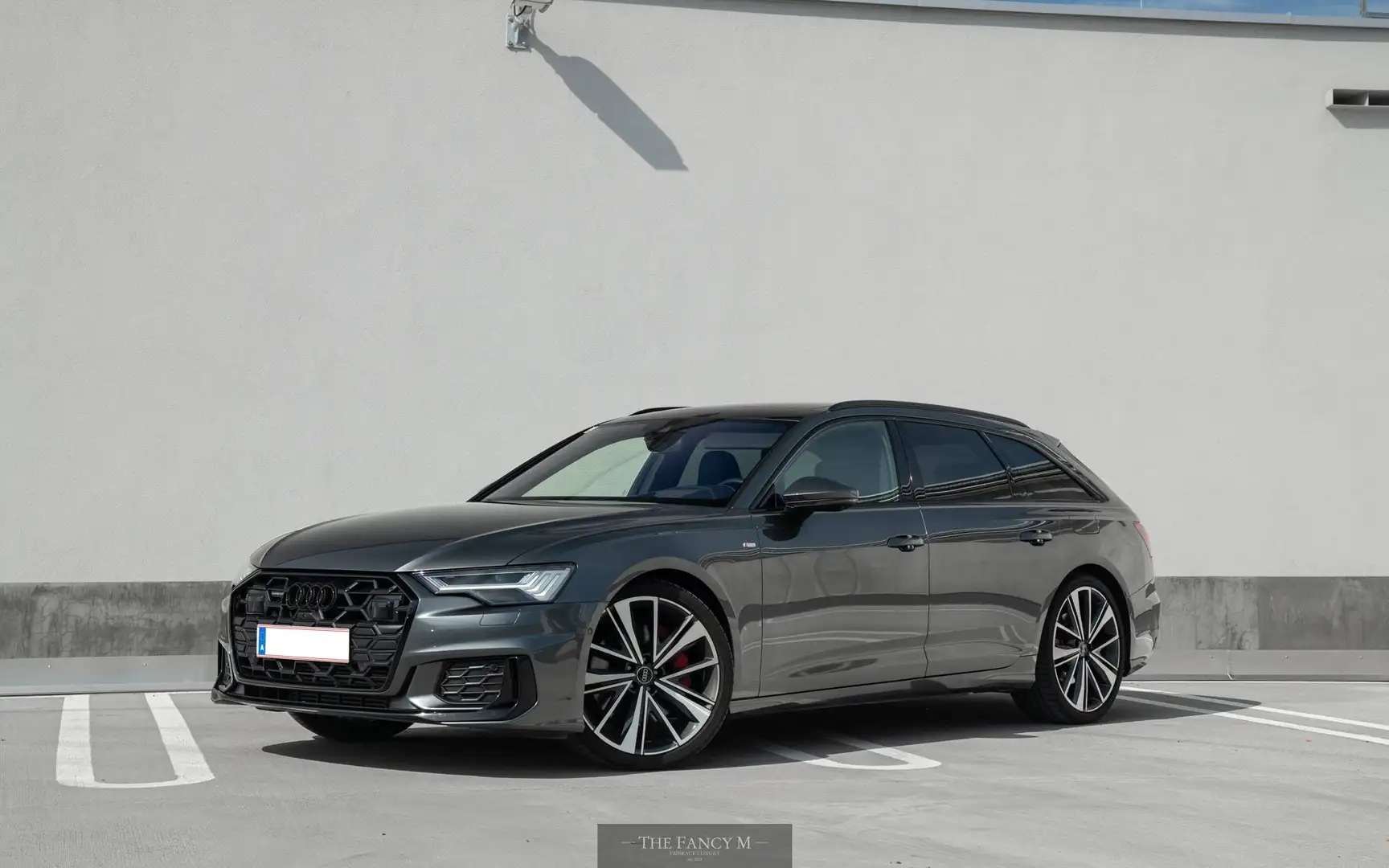 Audi A6 Avant 55 TFSI e quattro S line Grau - 1