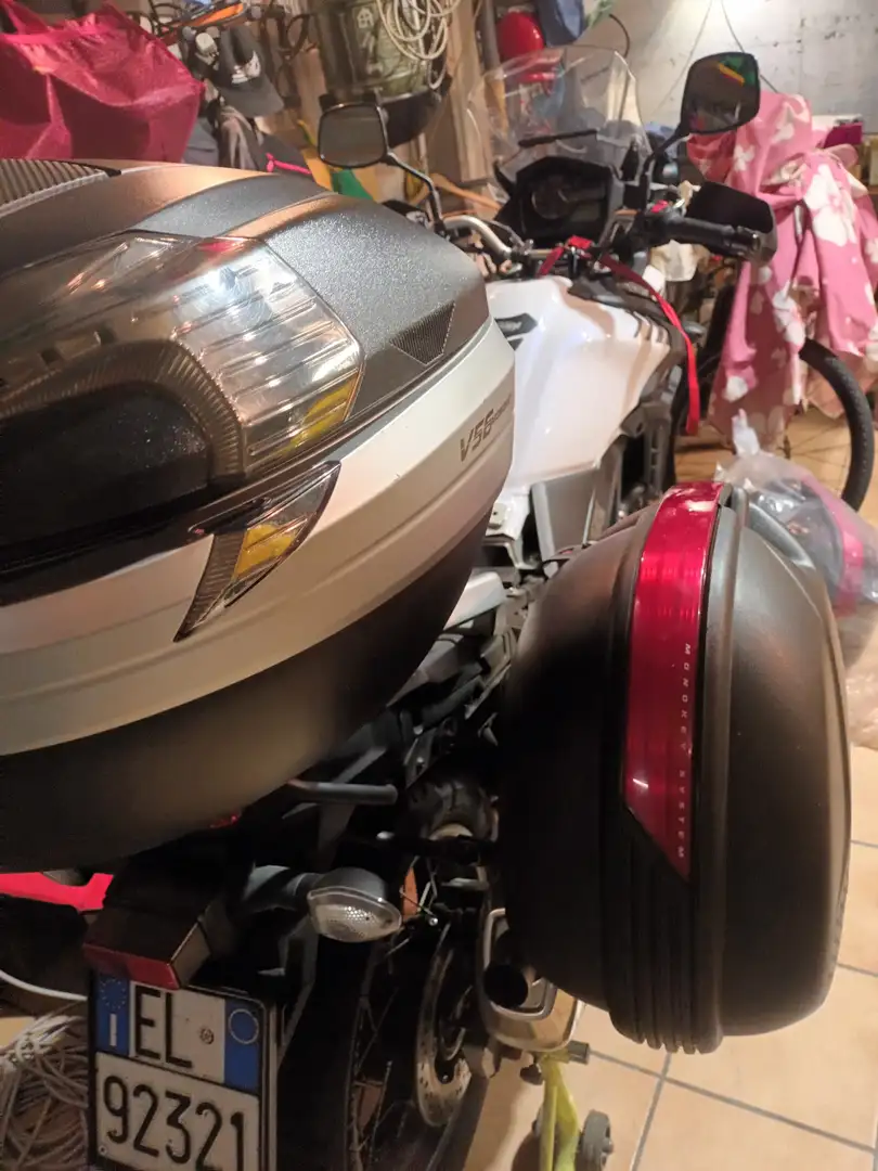 Suzuki V-Strom 650 XT Blanco - 1