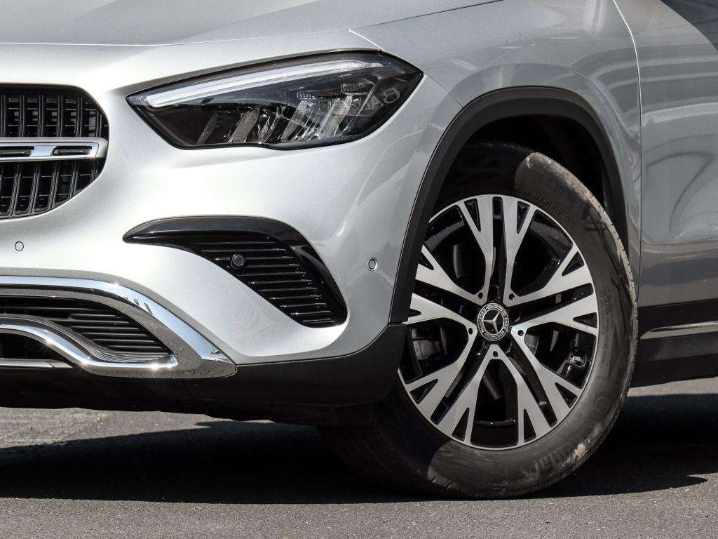 Mercedes-Benz GLA 180