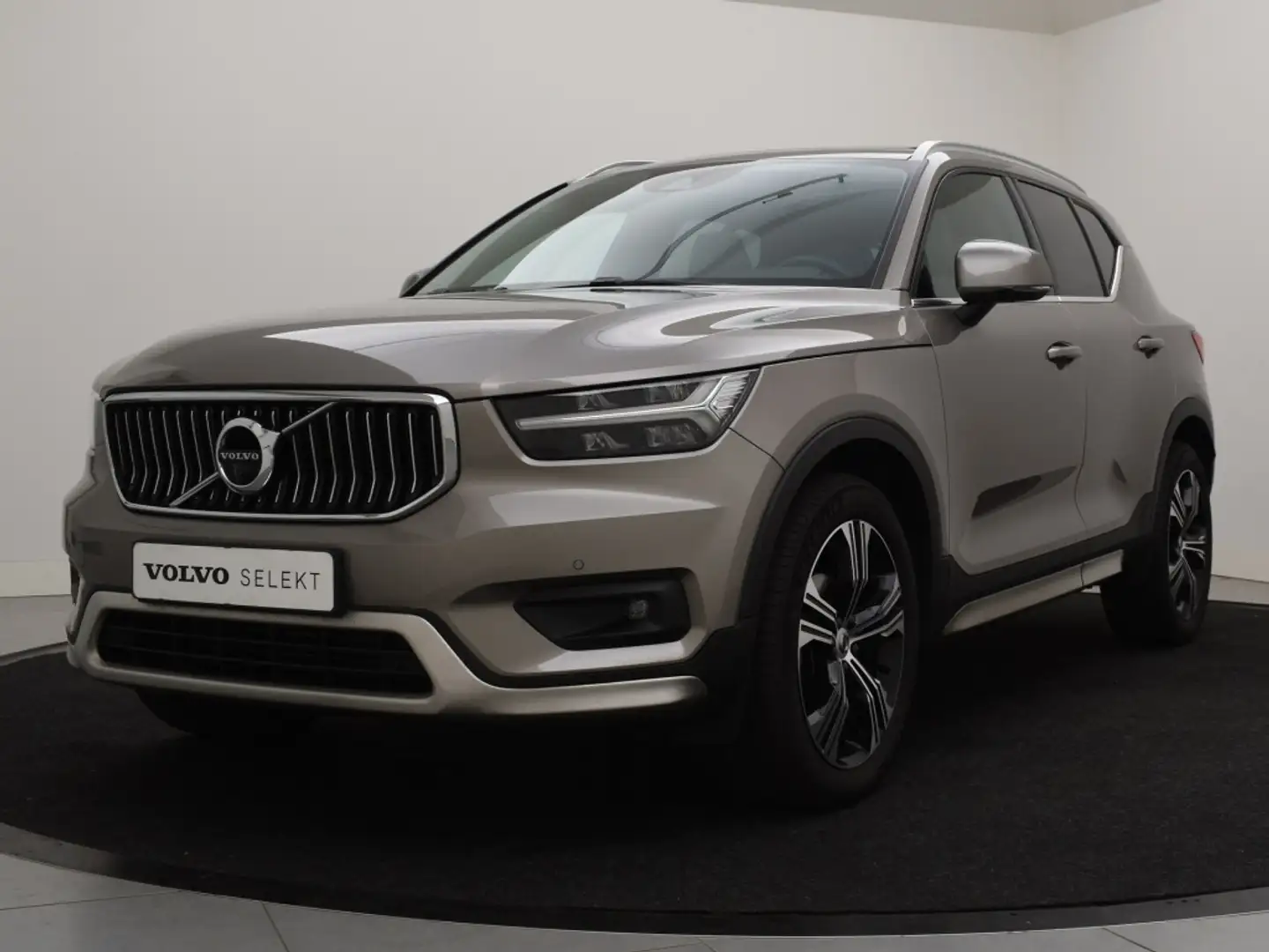 Volvo XC40 T3 AUT(8) INSCRIPTION SCHUIFDAK 360GR CAM ACC BLIS Gris - 2