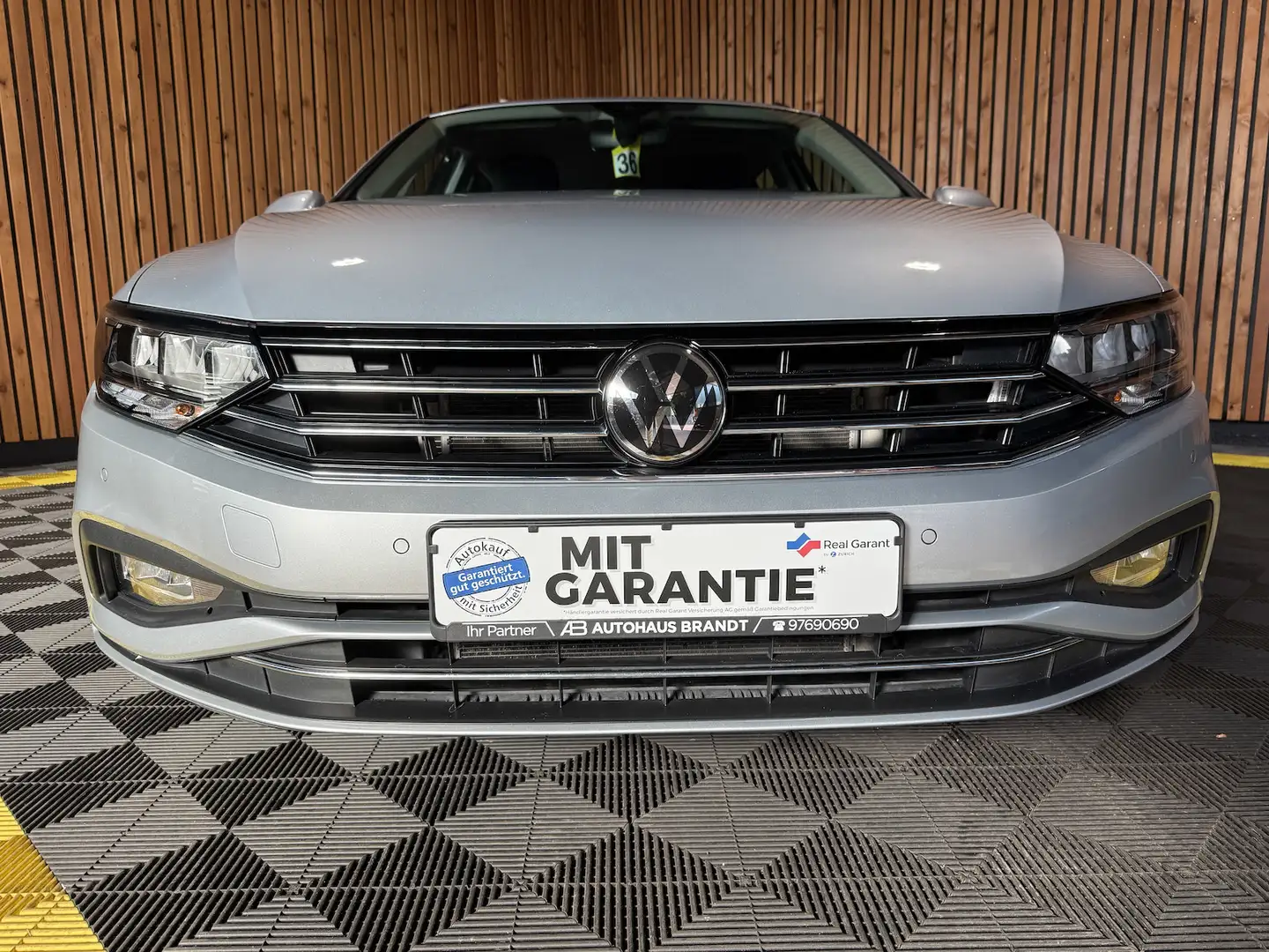 Volkswagen Passat Variant 2,0 TDI DSG *Navi*LED*Kam*AHK*ACC Argent - 2