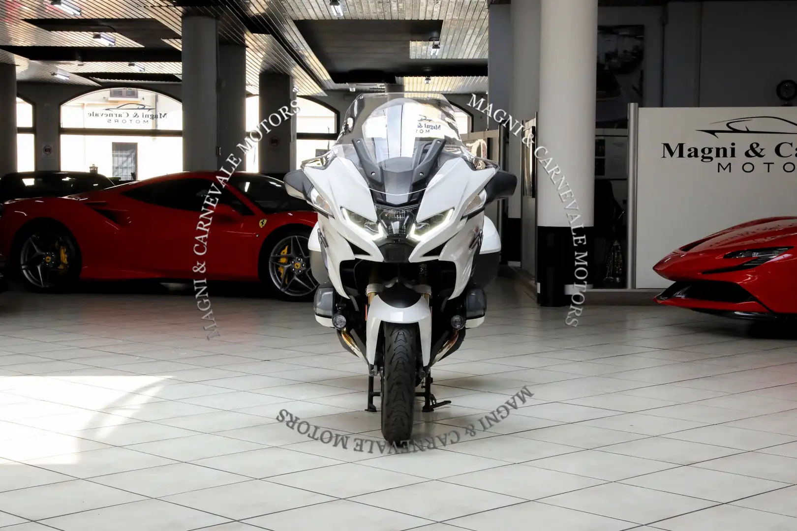 BMW R 1250 RT FULL LED|KEYLESS GO|ADAPTIVE CRUISE|BAULETTI Blanc - 2