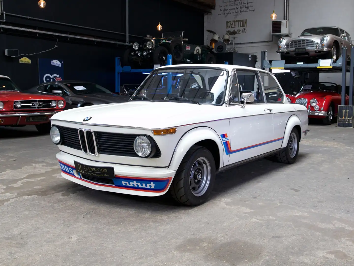 BMW 2002 Turbo Blanc - 1