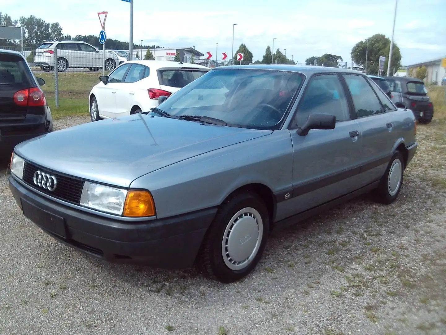 Audi 80 B3  2.Hand H-Zulassung Div. Neuteile Gris - 1