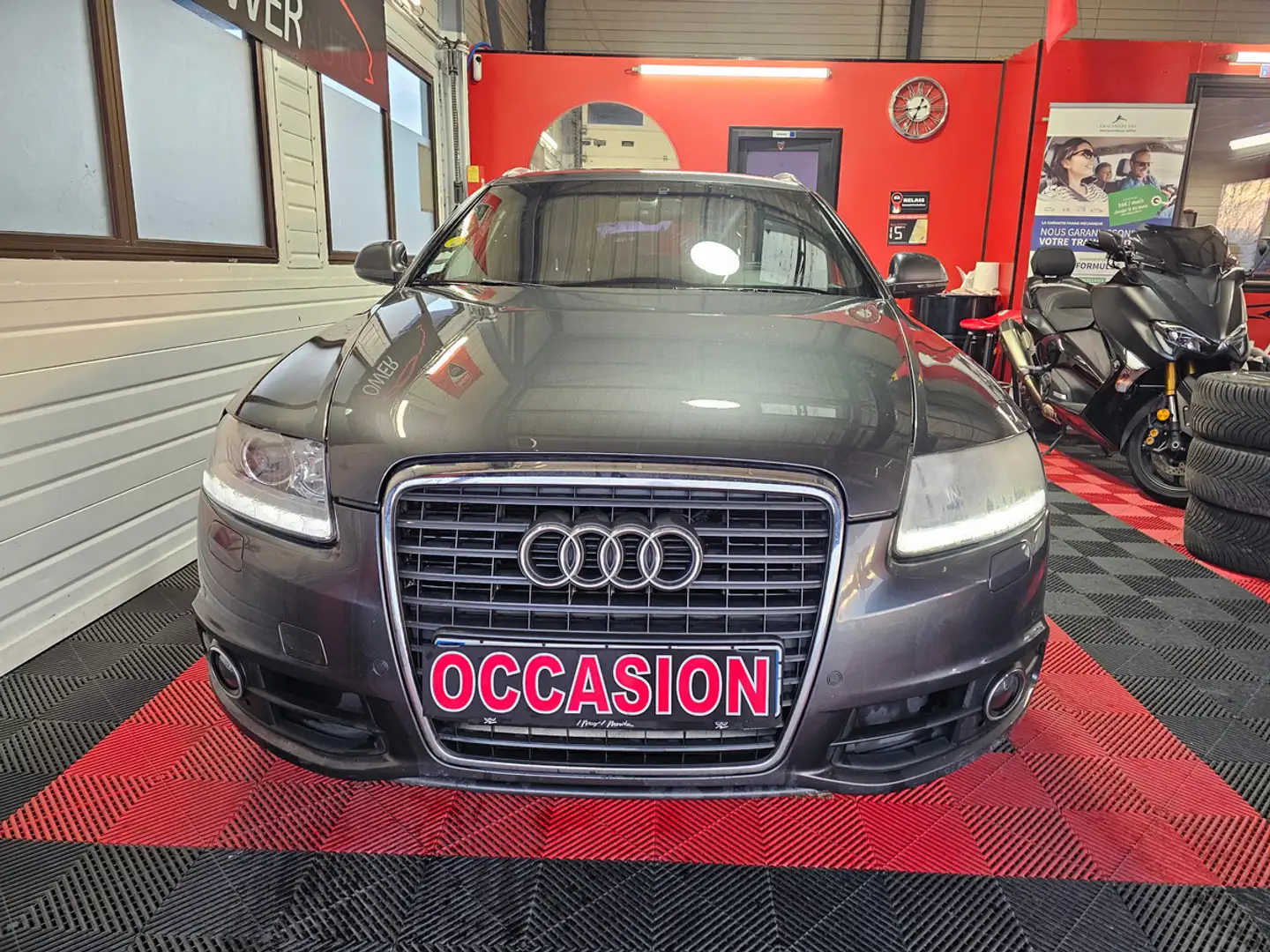 Audi A6 multitro 230020KMS a PROFESSIONNEL dans l\u0027etat Gris - 2