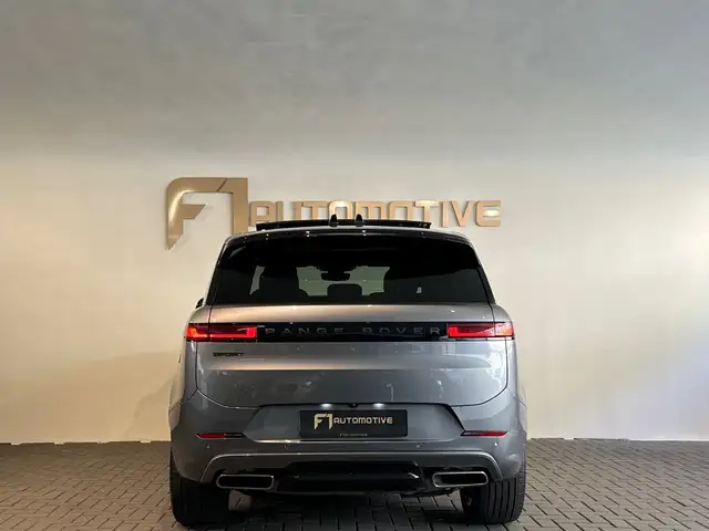 Land Rover Range Rover Sport view 11