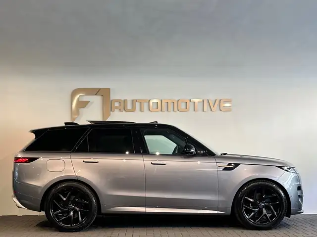 Land Rover Range Rover Sport view 10