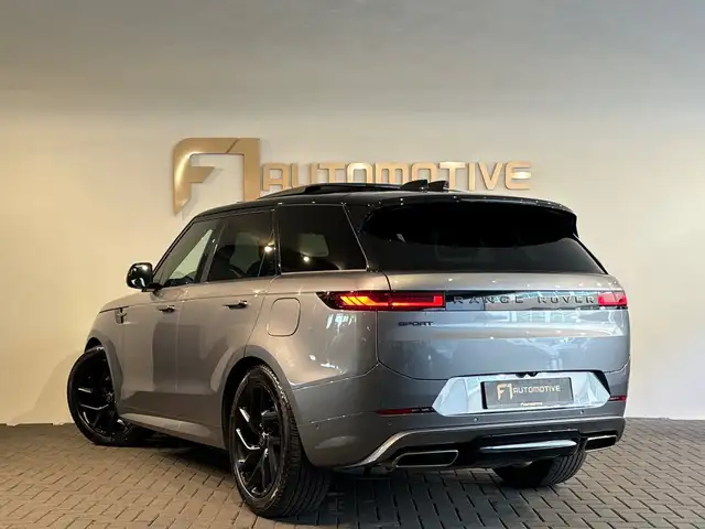 Land Rover Range Rover Sport view 8