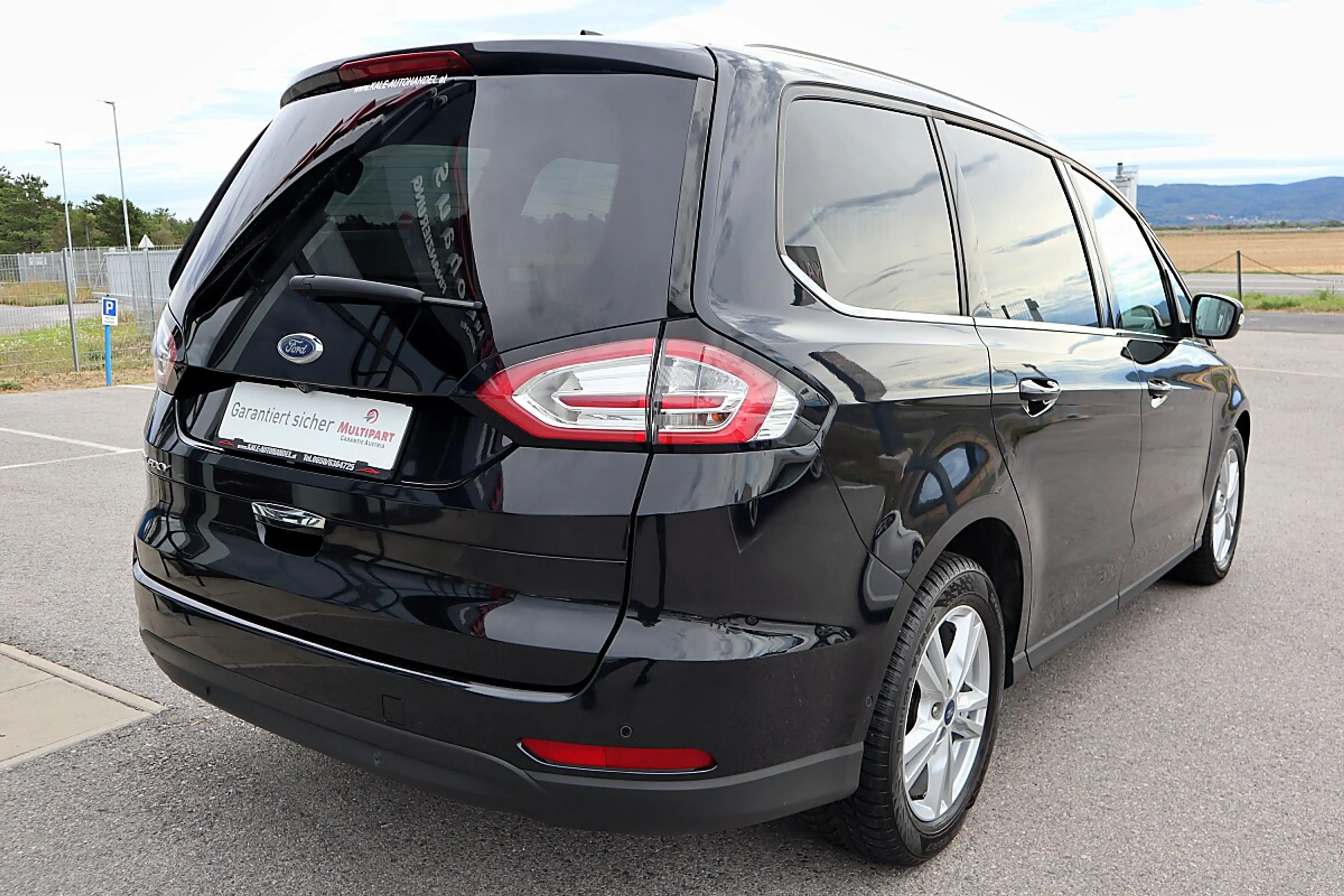 Ford Galaxy 2,0 EcoBlue SCR Titanium Aut. *1.Besitz*7-Sitzer* — photo 4