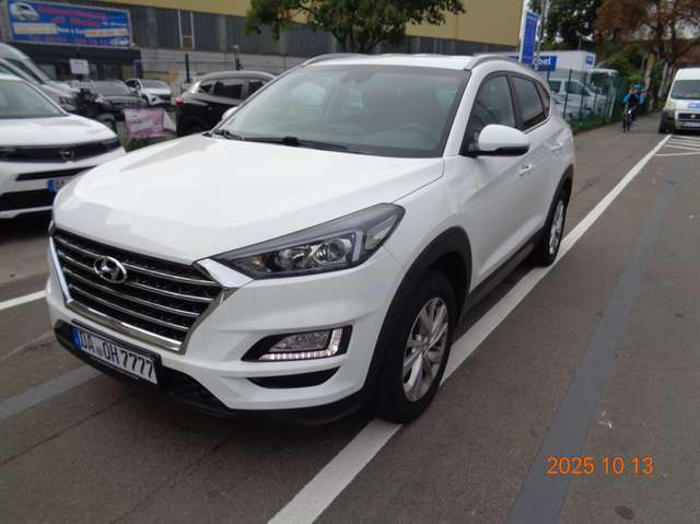 Imagine Hyundai TUCSON Trend 2WD