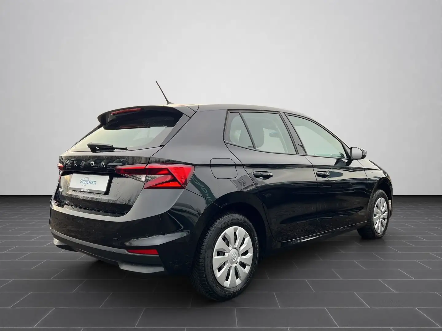 Skoda Fabia Essence 1.0 TSI DAB PDC LED SHZ ALU GJR Schwarz - 2