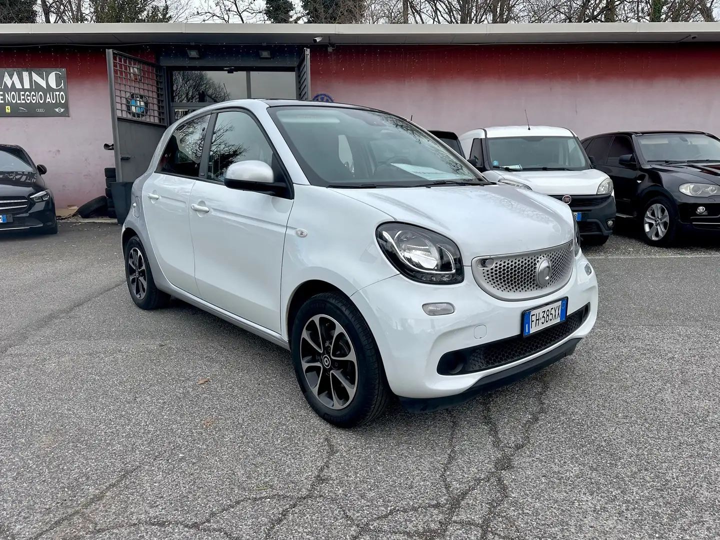 smart forFour 70 1.0 twinamic Passion Bianco - 1