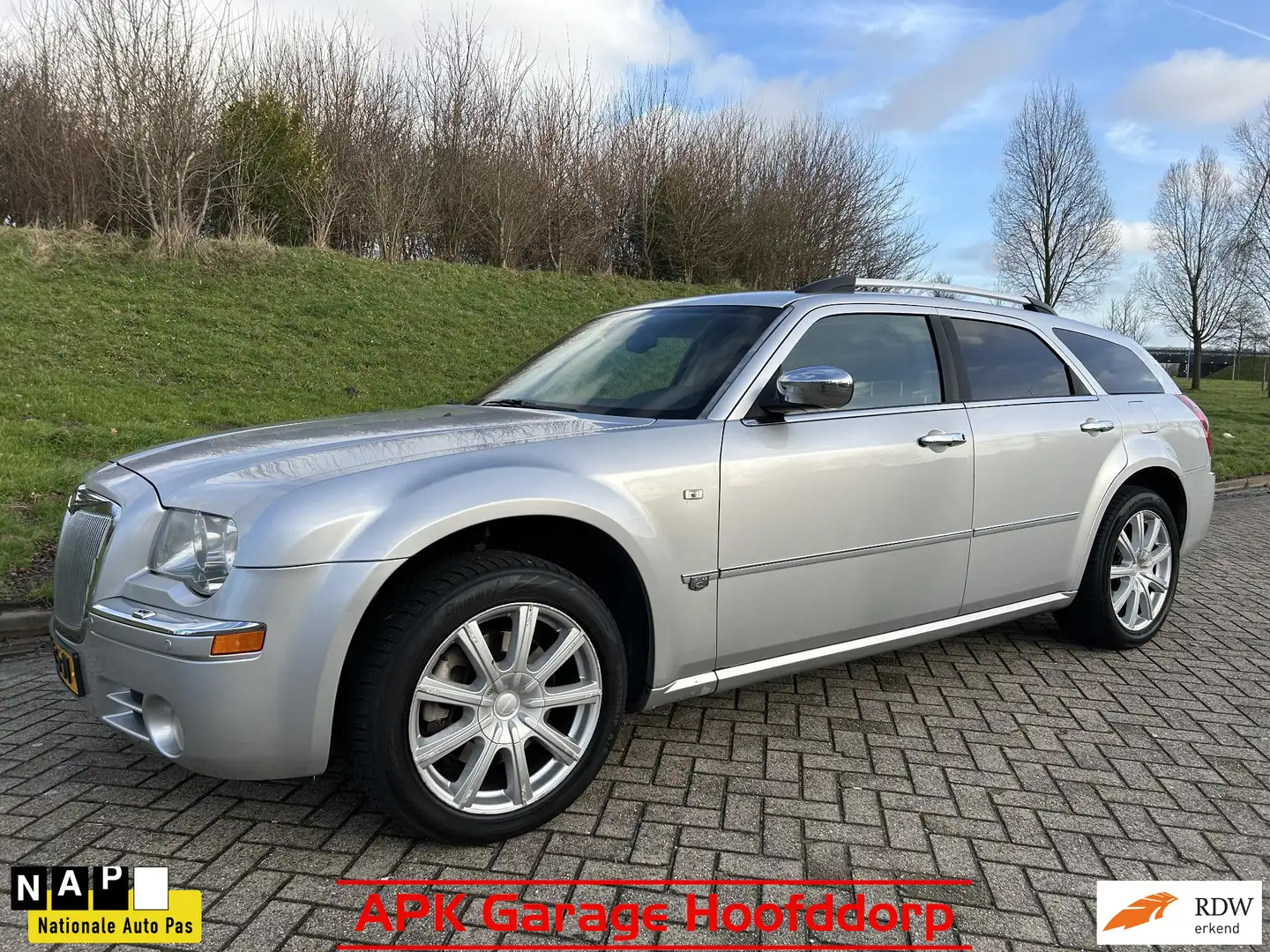Chrysler 300C Touring 3.5 V6 AWD 4x4 Youngtimer, leer Grijs - 1