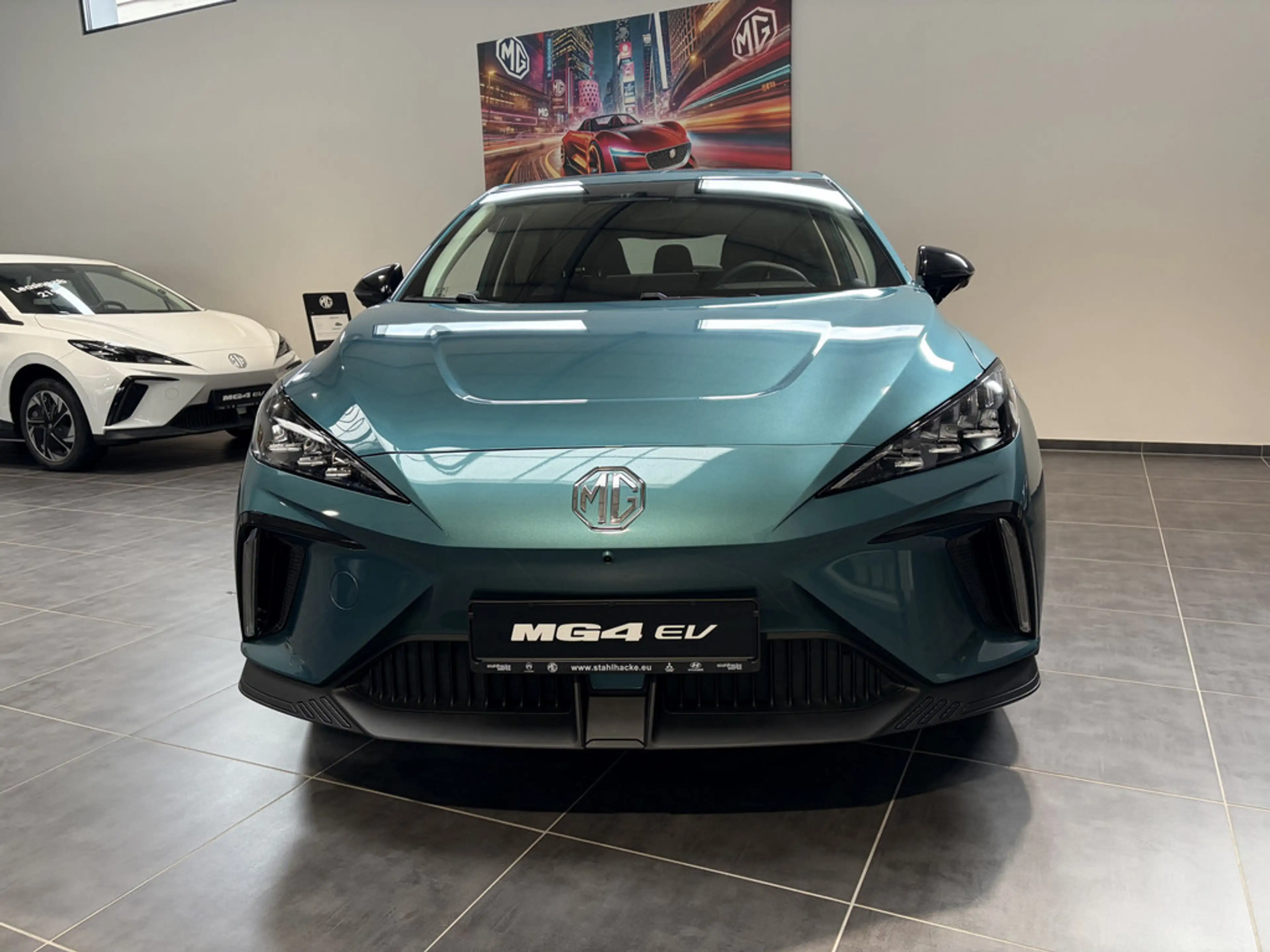 MG MG4 Premium 64kWh — photo 3