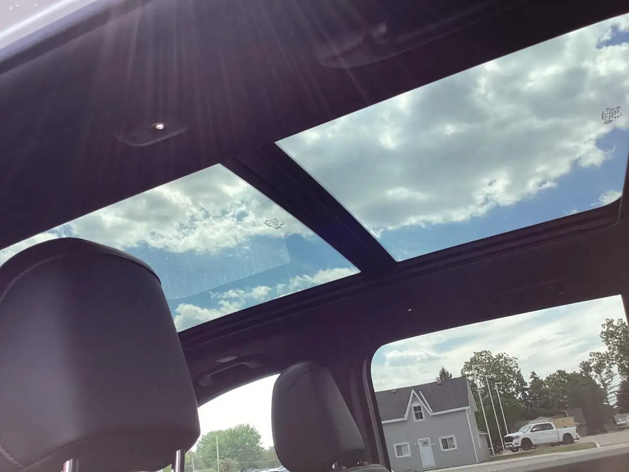 Jeep Cherokee снимка Jeep Cherokee