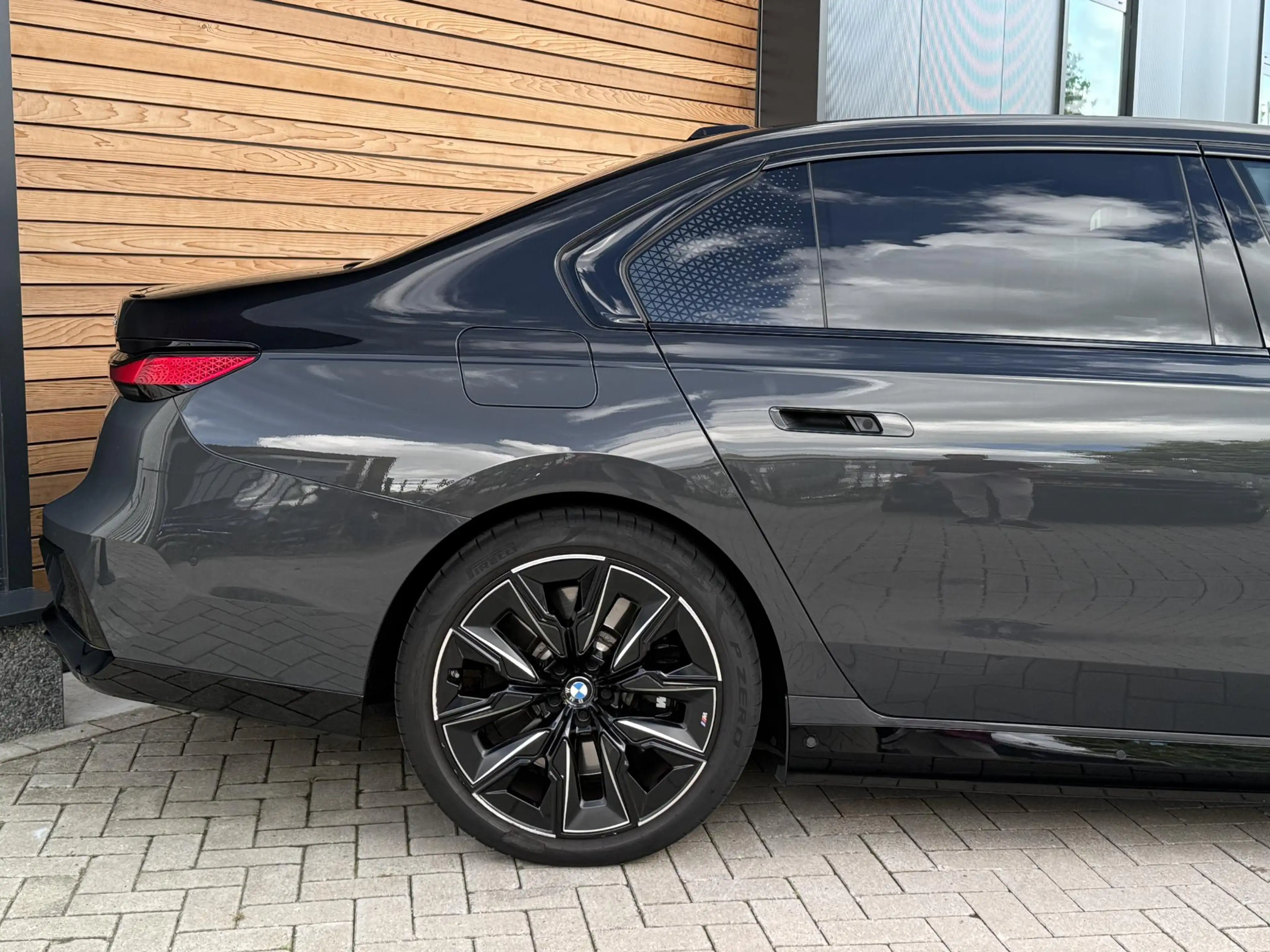 BMW 760 7-serie M760e xDrive REAR-ENTERTAINMENT|SKYLOUNGE| — photo 15