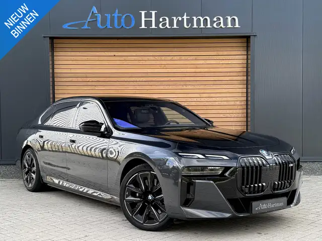 BMW 760 7-serie M760e xDrive REAR-ENTERTAINMENT|SKYLOUNGE|