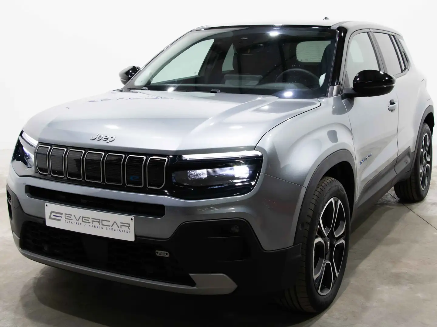Jeep Avenger EV FIRST EDITION ***NAVI*APPLE CARPLAY*LED*** Gris - 1