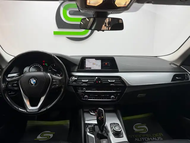 BMW 5 Series view 15