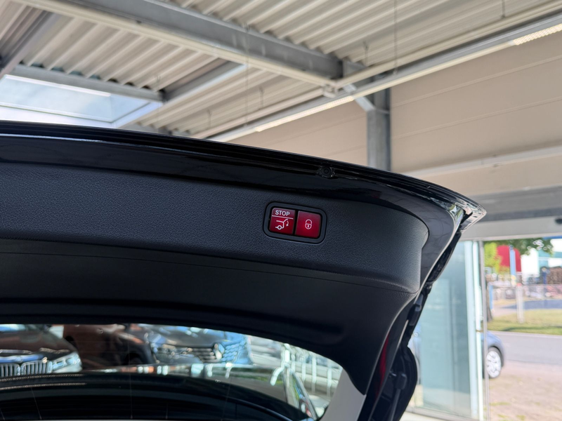 Mercedes-Benz C 220 d 4Matic T 9G-TRONIC/StHz/R-Cam/1Hd./MBUX — photo 8