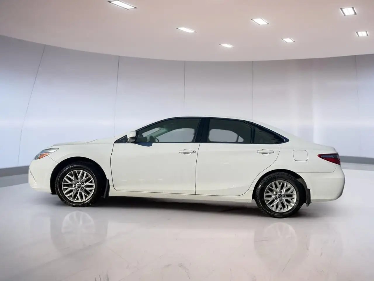 Toyota Camry снимка Toyota Camry