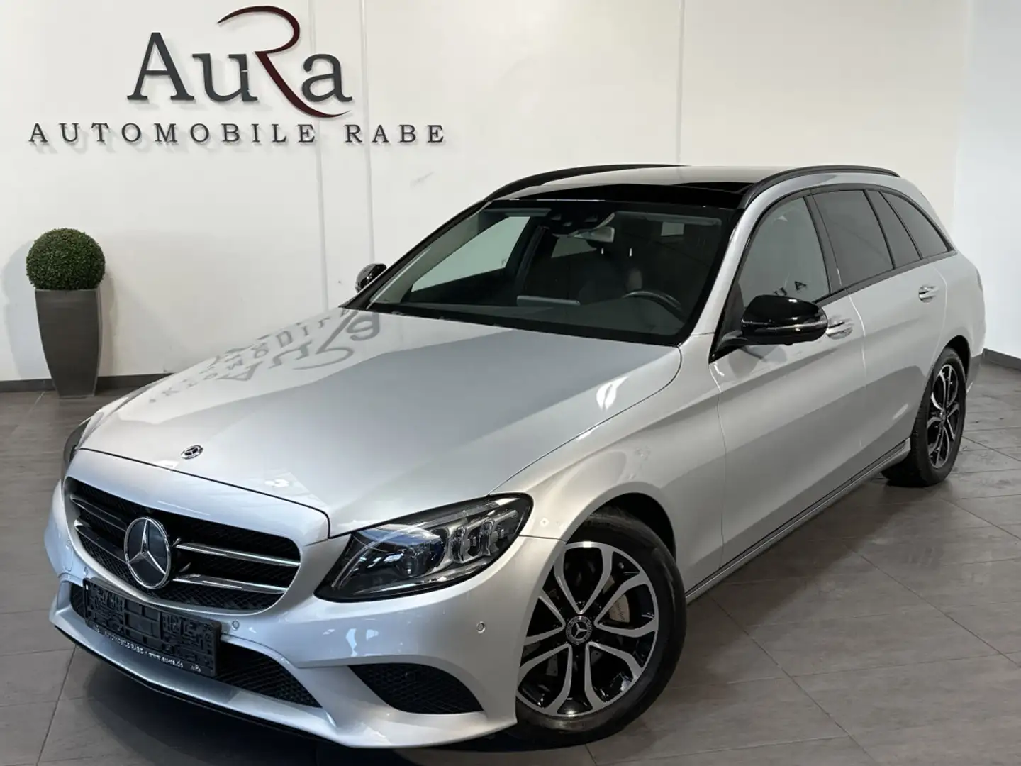 Mercedes-Benz C 220 T Avantgarde NAV+LED+AHK+360°+PANO+17ZOLL srebrna - 2