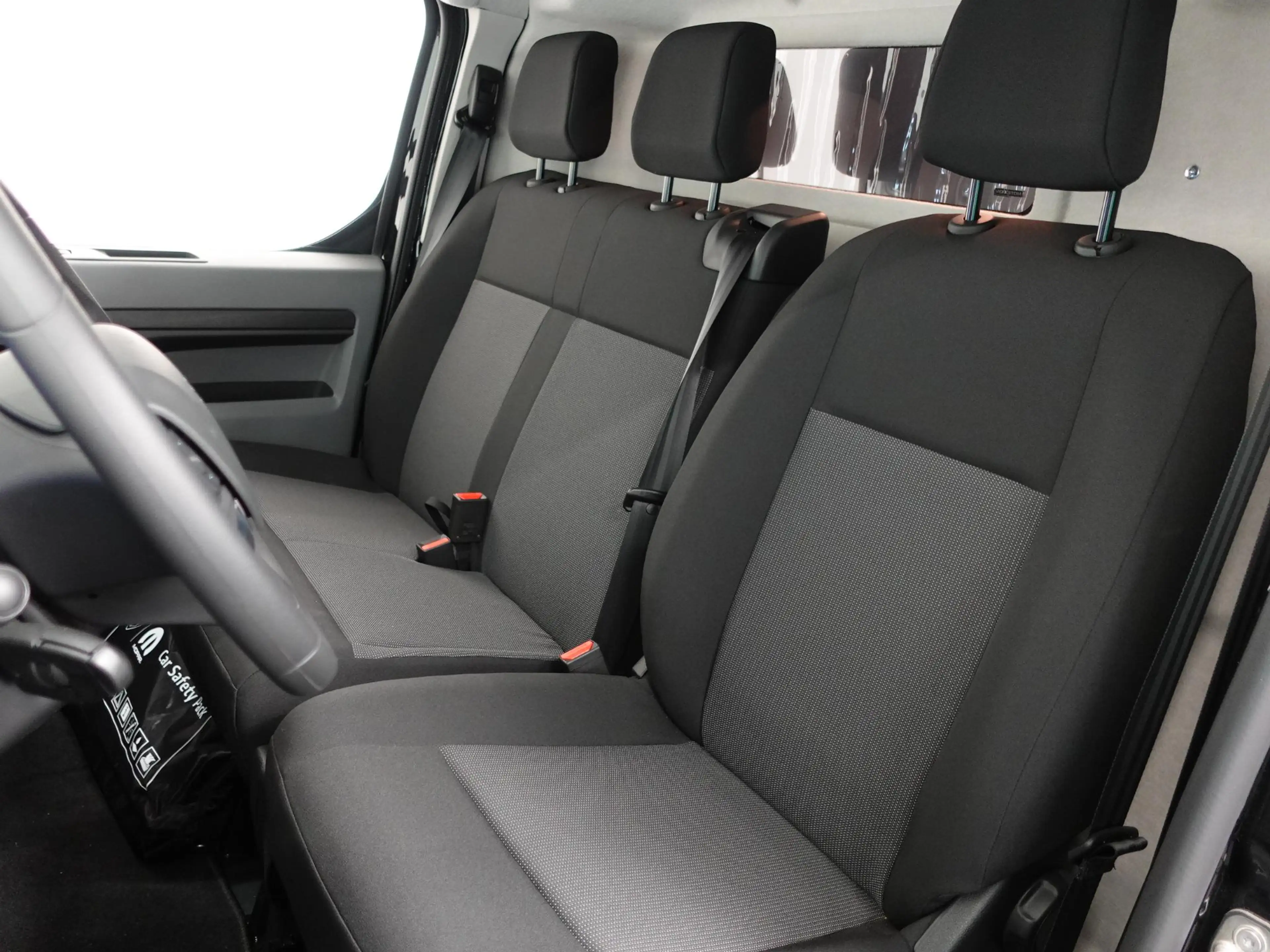 Peugeot e-Expert Long Premium 75 kWh 3-zits Automaat Airco Navi — photo 23