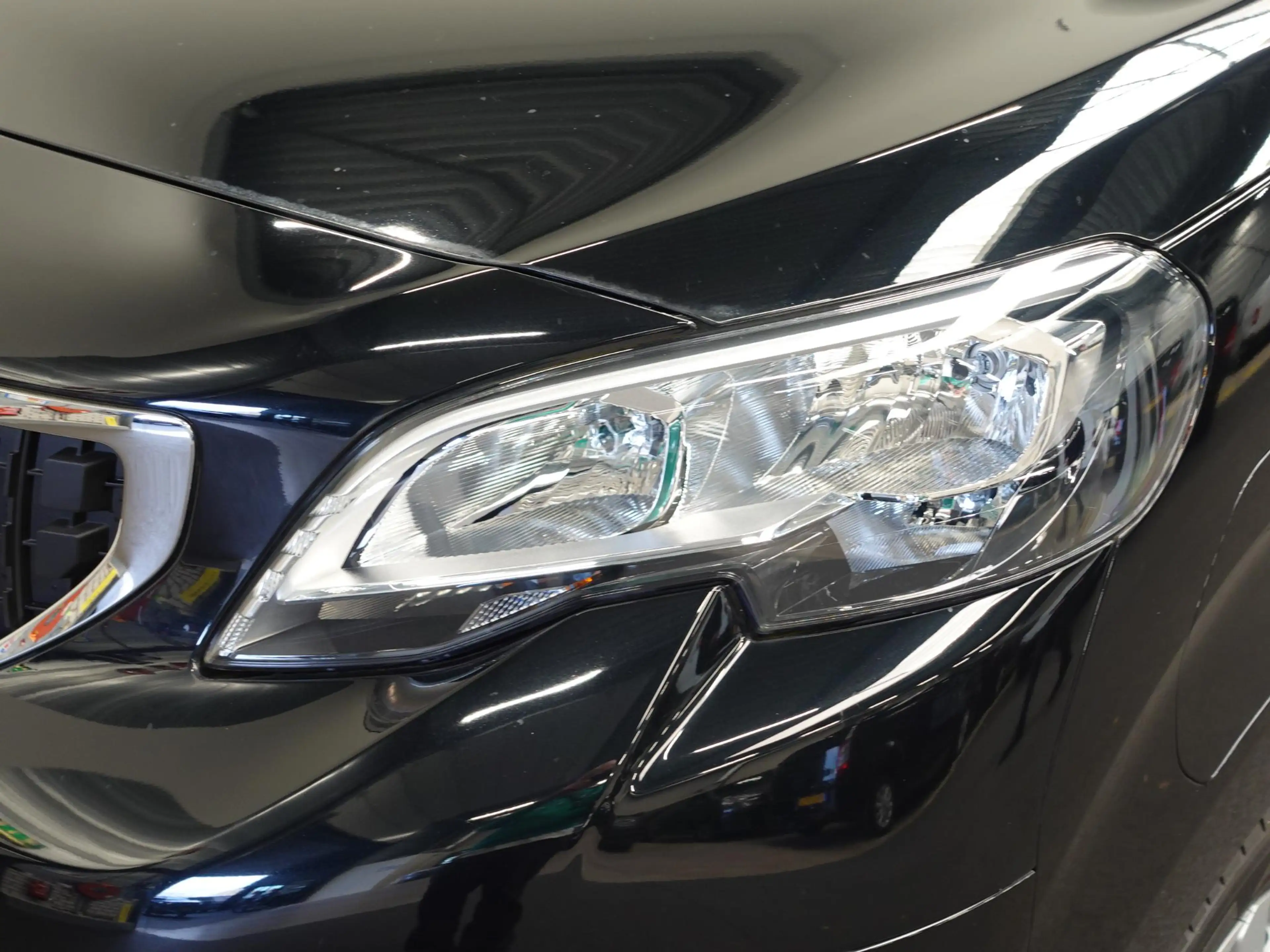 Peugeot e-Expert Long Premium 75 kWh 3-zits Automaat Airco Navi — photo 6
