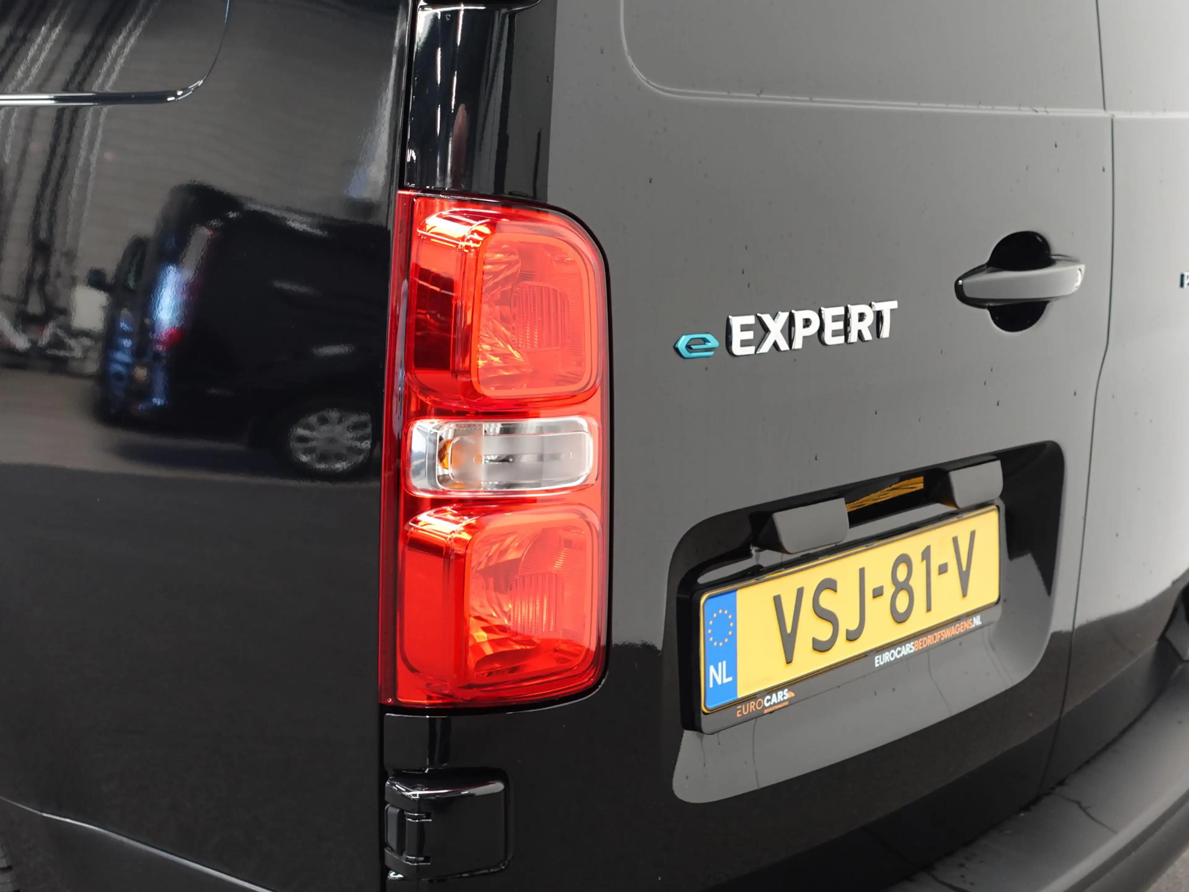 Peugeot e-Expert Long Premium 75 kWh 3-zits Automaat Airco Navi — photo 8