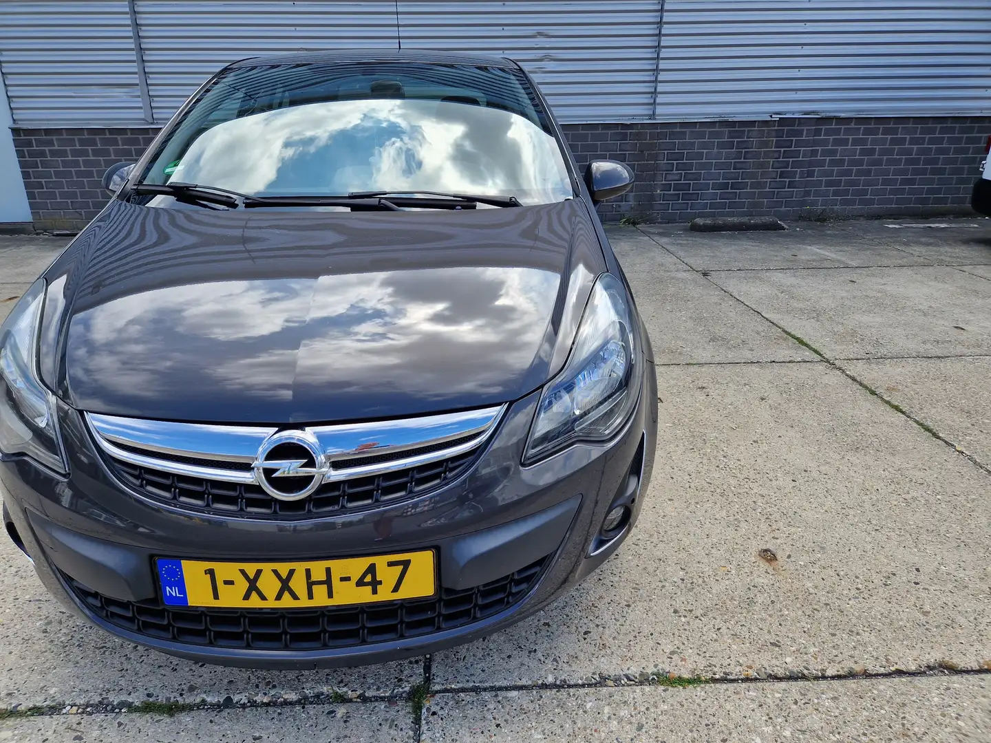Opel Corsa Grijs - 1