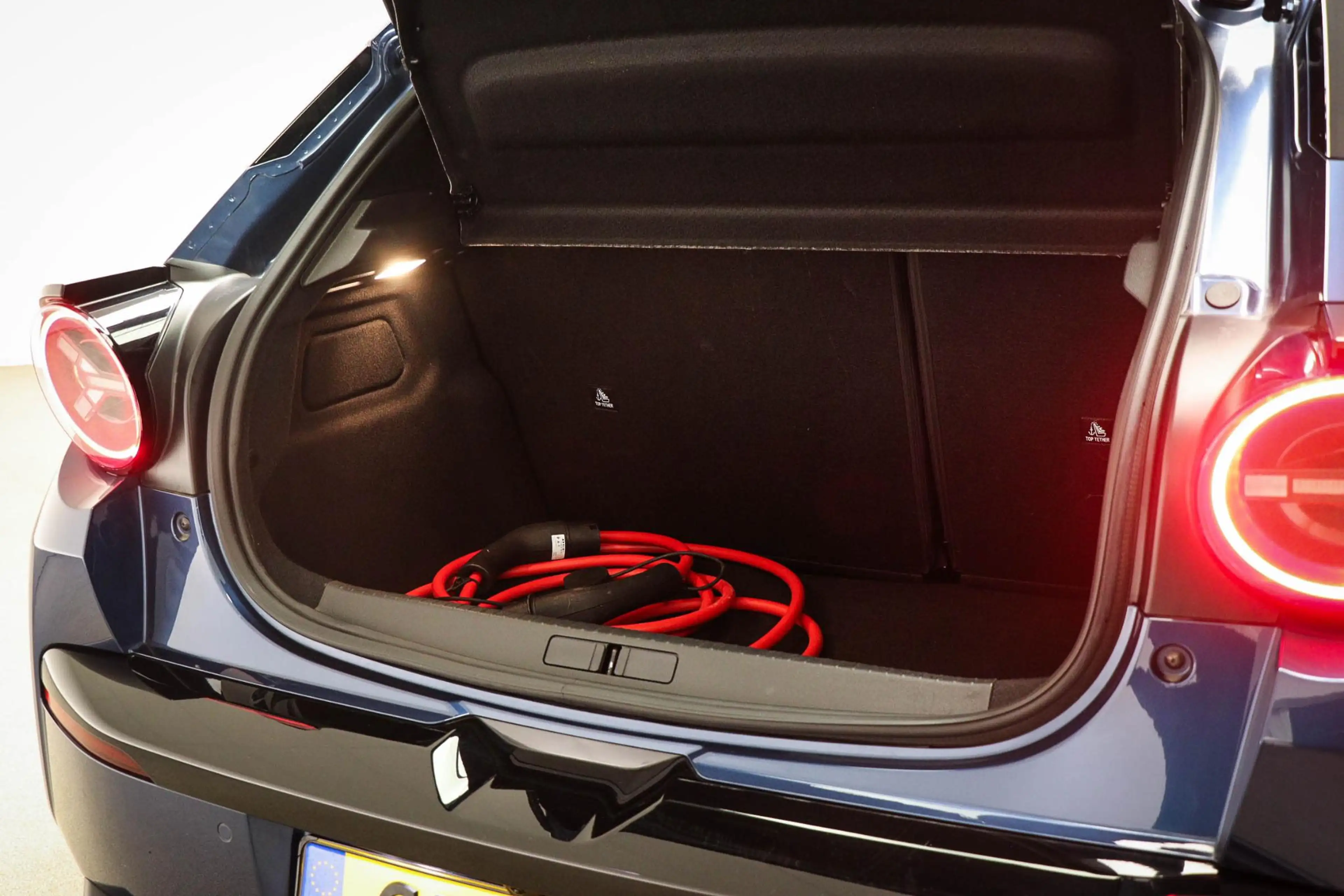 Lancia Ypsilon Edizione Cassina Limitata 51 kWh | NAVIGATIE | MAS — photo 16