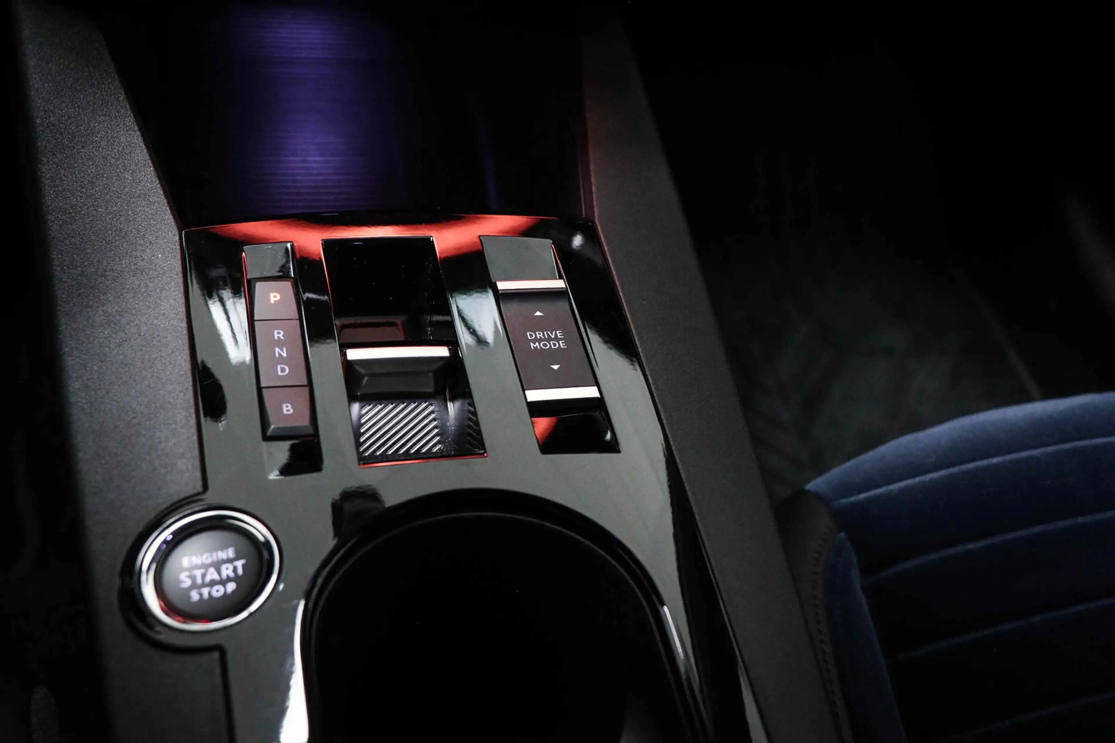 Lancia Ypsilon Edizione Cassina Limitata 51 kWh | NAVIGATIE | MAS — photo 39