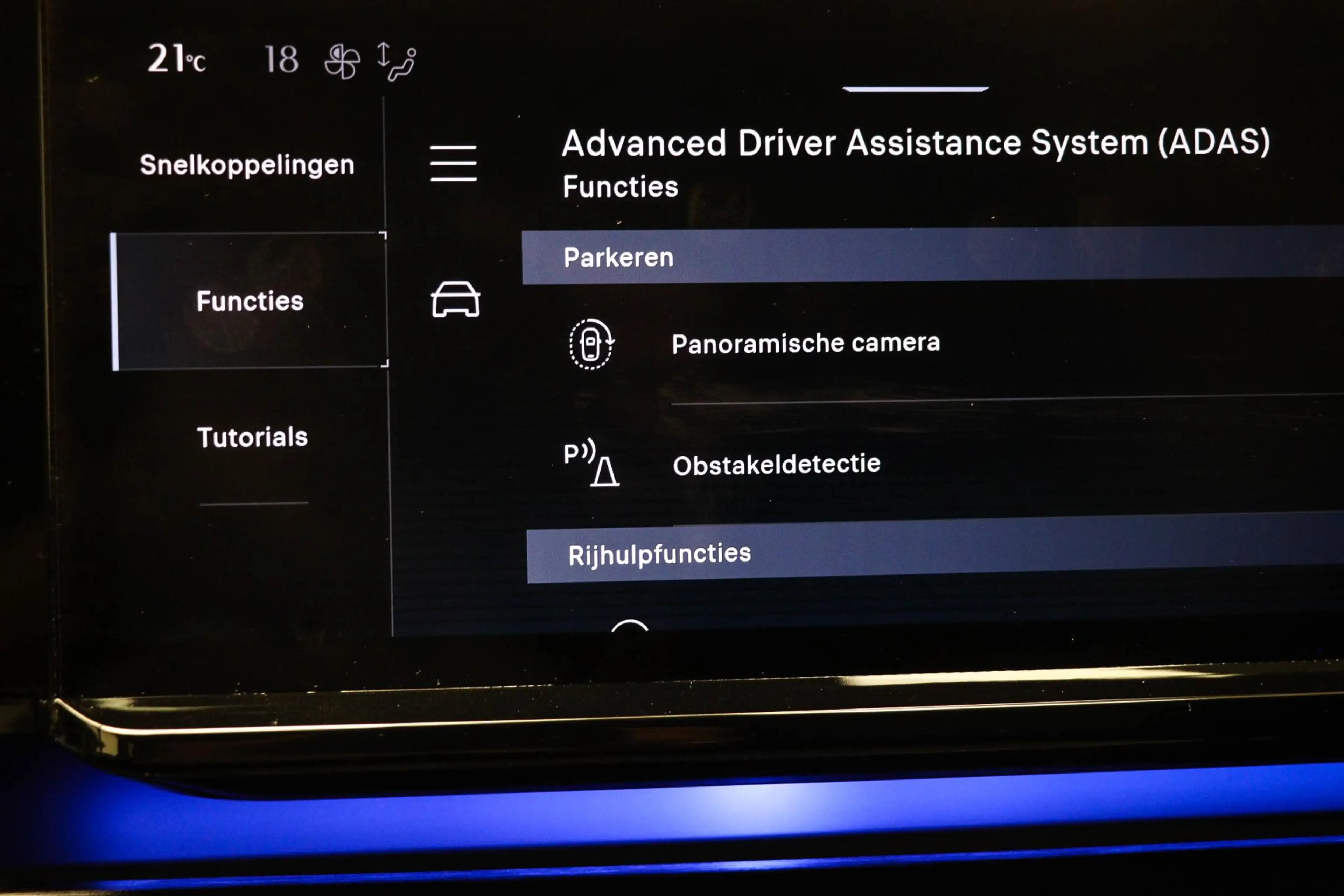 Lancia Ypsilon Edizione Cassina Limitata 51 kWh | NAVIGATIE | MAS — photo 46