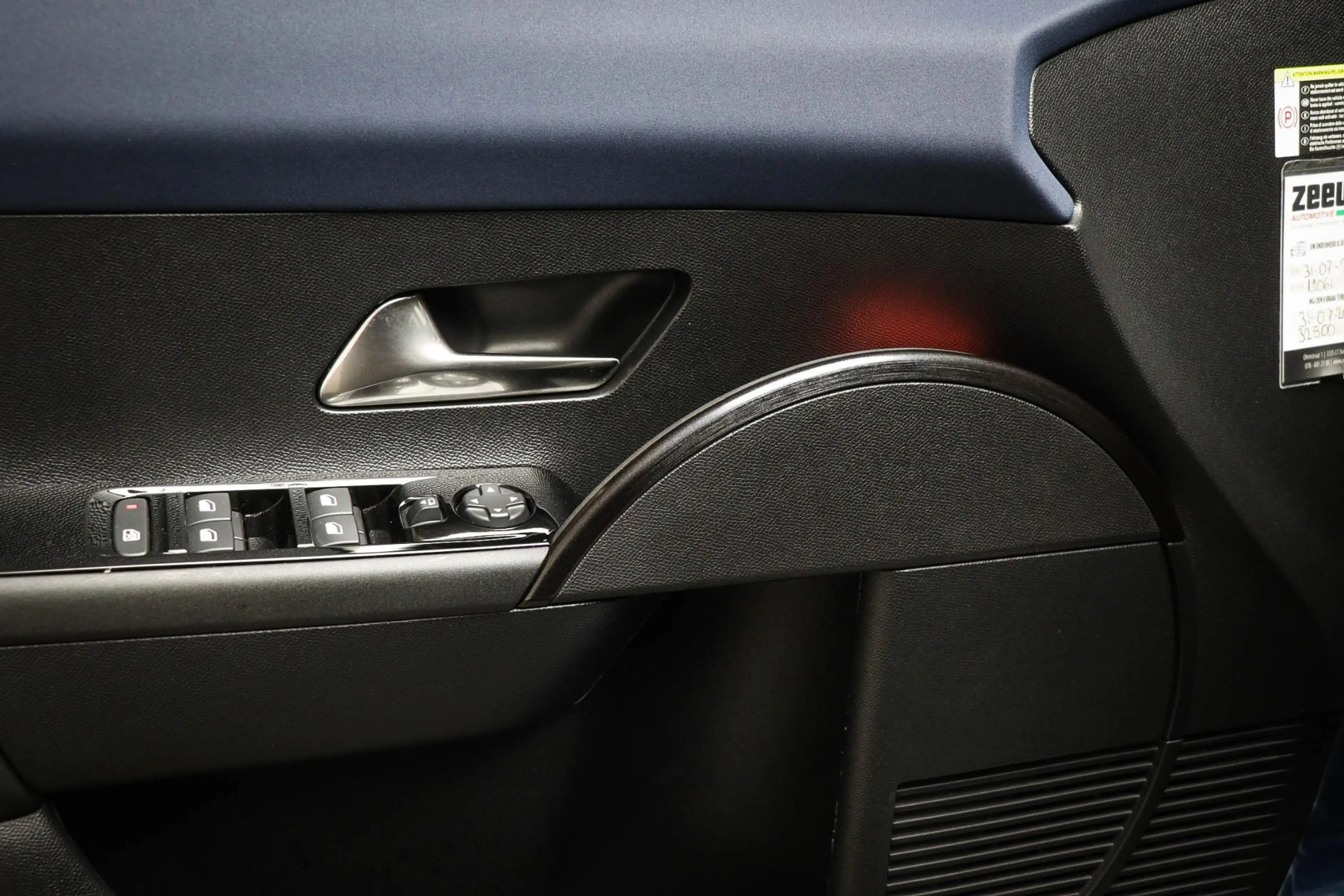 Lancia Ypsilon Edizione Cassina Limitata 51 kWh | NAVIGATIE | MAS — photo 29