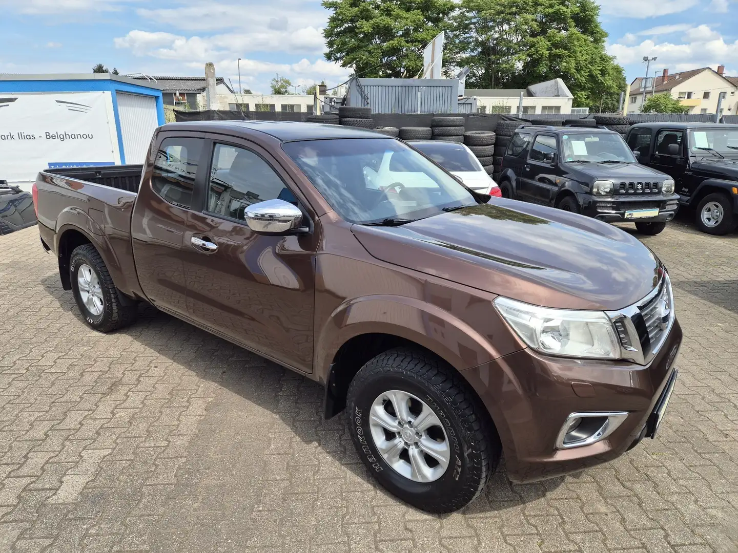 Nissan Navara NP300 Acenta King Cab 4x4 **1.Hand/nur 79 Tkm** Barna - 2