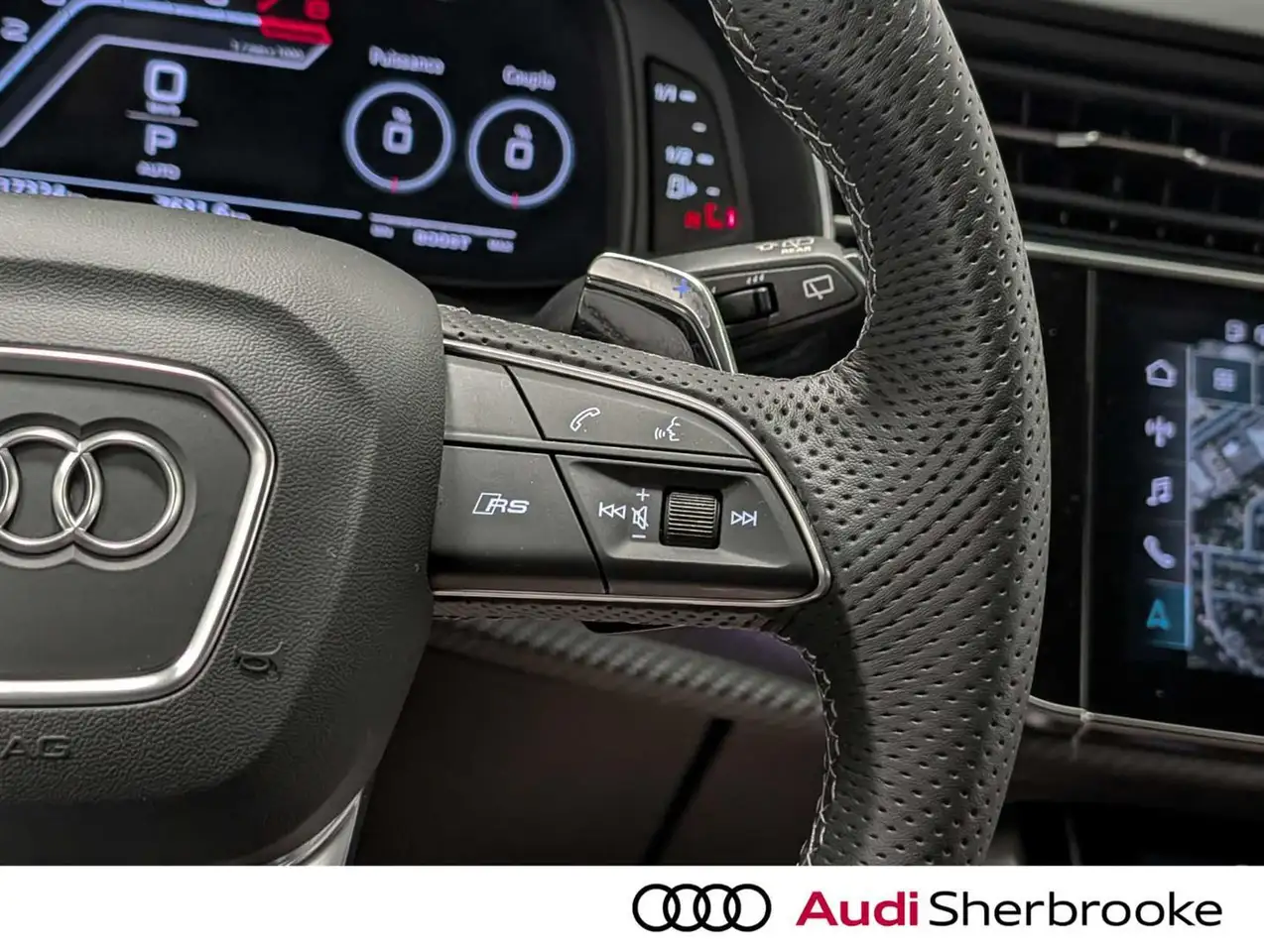 Audi RS Q8 снимка Audi RS Q8