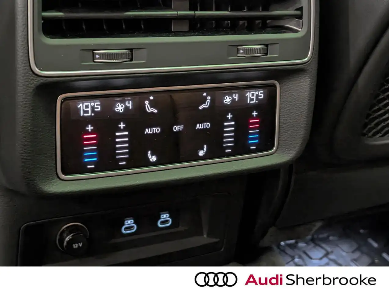 Audi RS Q8 снимка Audi RS Q8